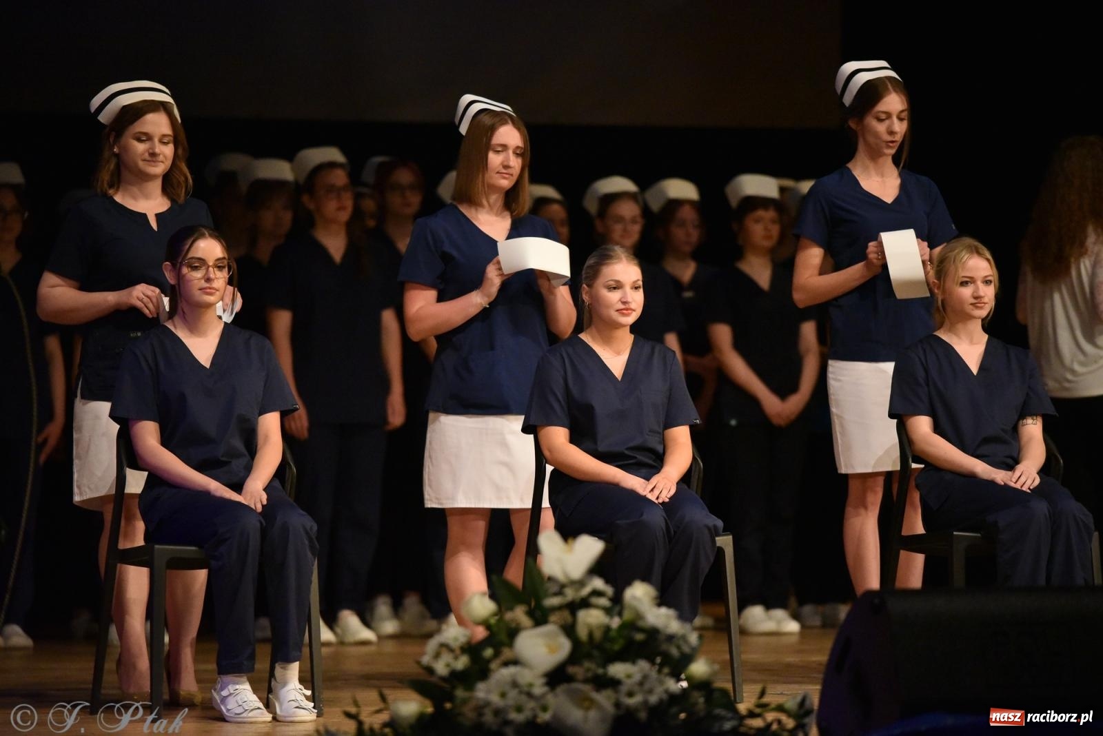 Zdjęcie w galerii na portalu naszraciborz.pl: Pierwszy stopień wtajemniczenia. Czepkowanie w raciborskiej ANS [FOTO i WIDEO] wiadomości z regionu