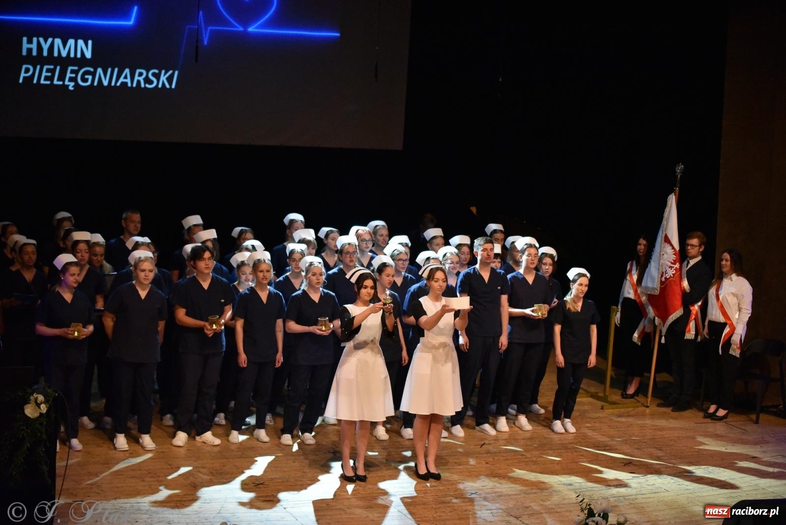 Zdjęcie w galerii na portalu naszraciborz.pl: Pierwszy stopień wtajemniczenia. Czepkowanie w raciborskiej ANS [FOTO i WIDEO] wiadomości z regionu