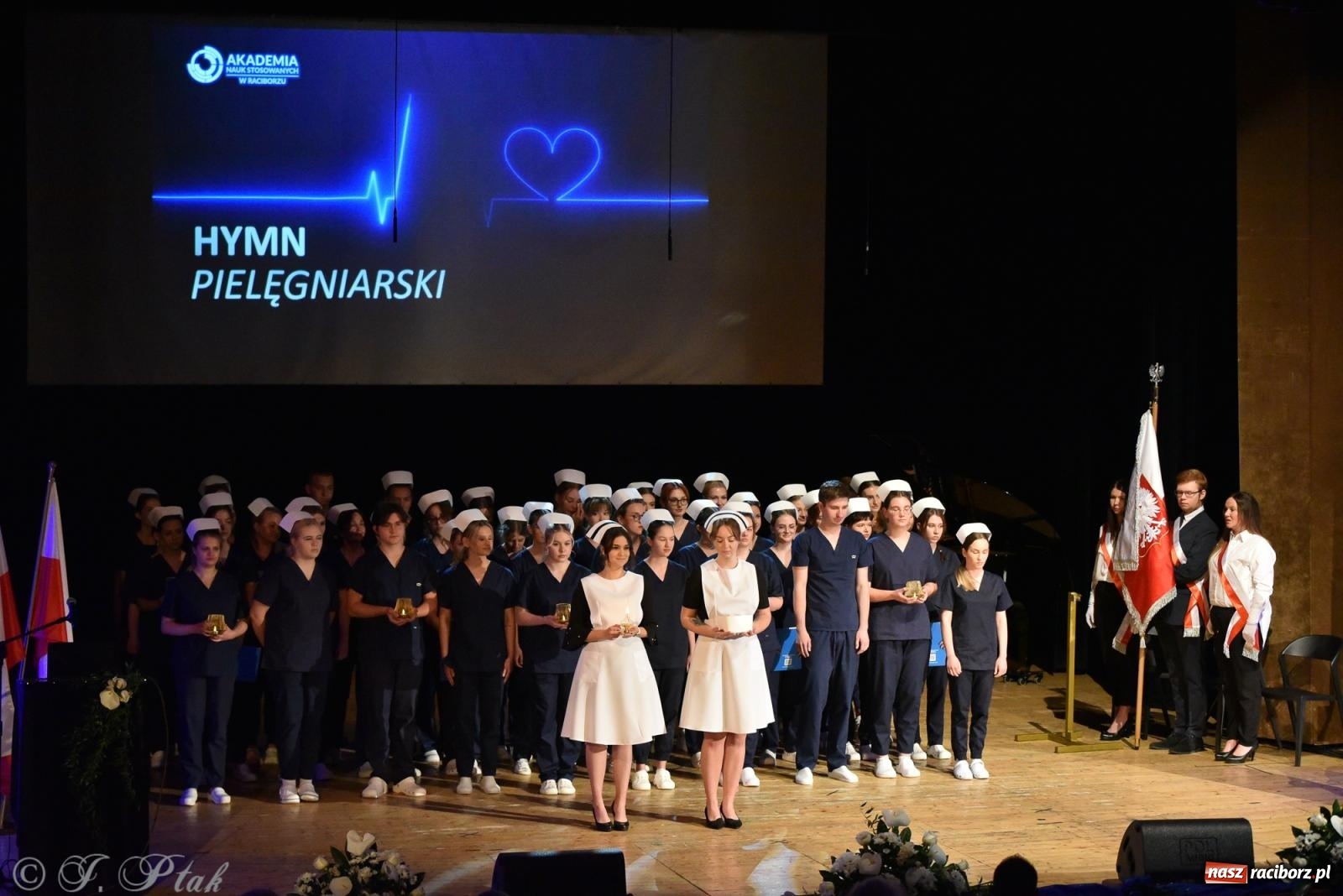 Zdjęcie w galerii na portalu naszraciborz.pl: Pierwszy stopień wtajemniczenia. Czepkowanie w raciborskiej ANS [FOTO i WIDEO] wiadomości z regionu