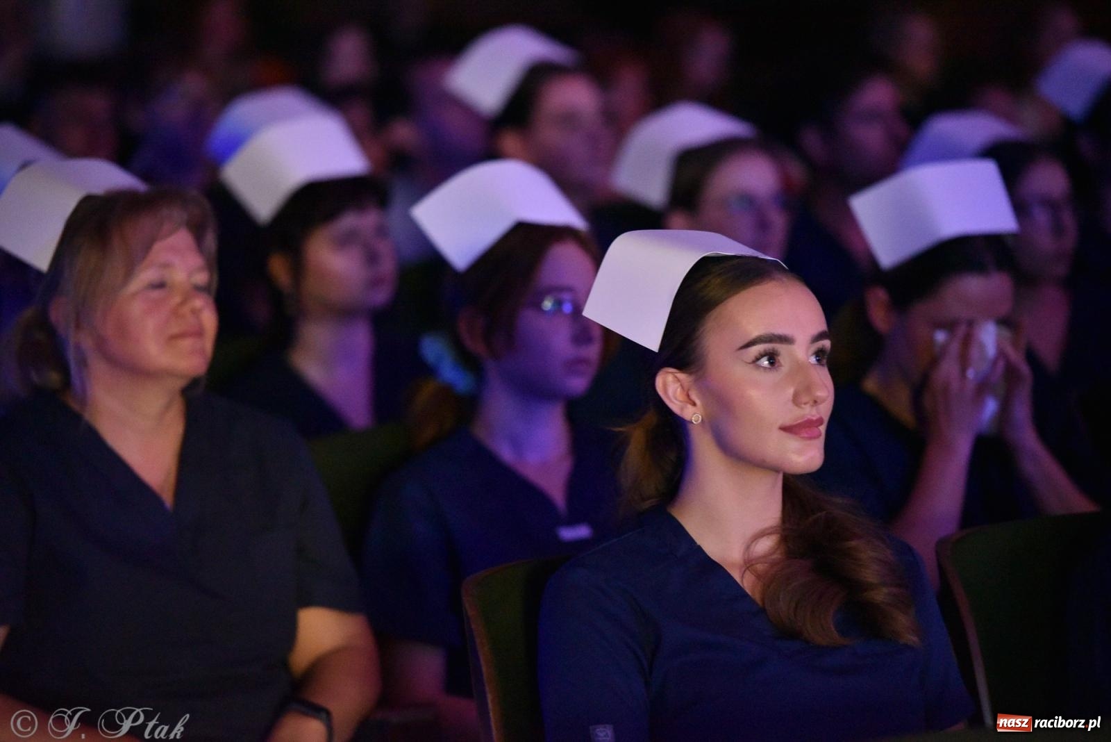Zdjęcie w galerii na portalu naszraciborz.pl: Pierwszy stopień wtajemniczenia. Czepkowanie w raciborskiej ANS [FOTO i WIDEO] wiadomości z regionu