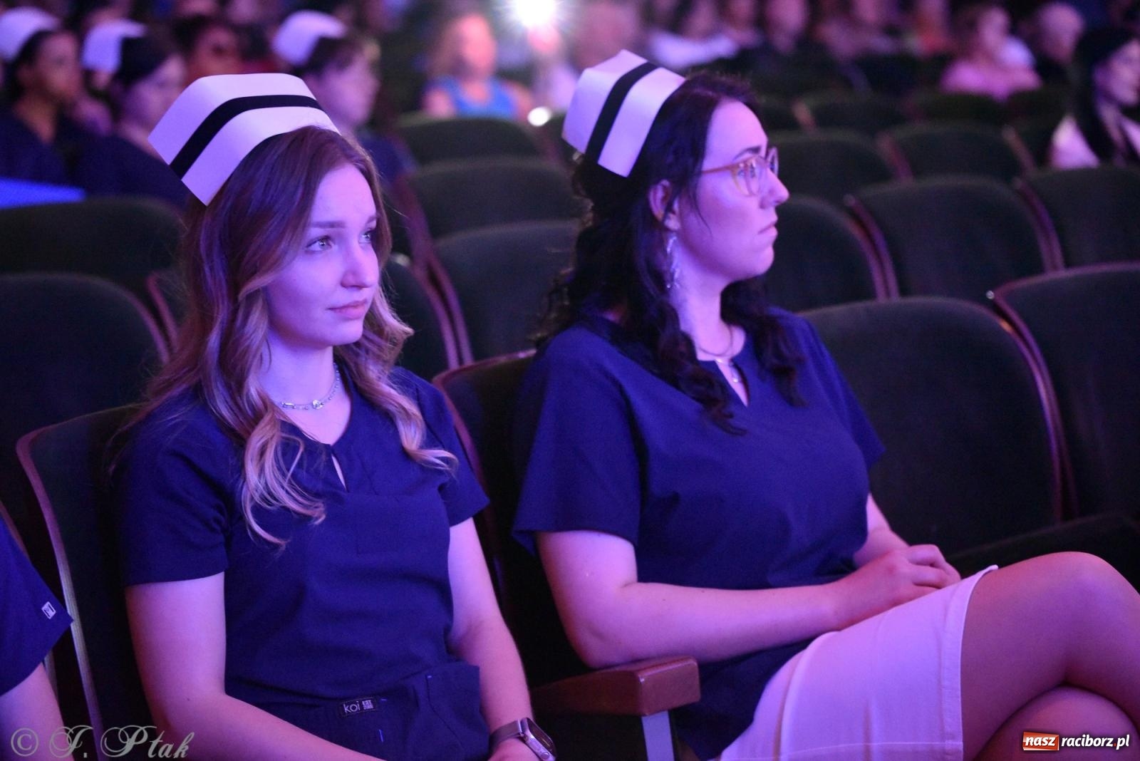 Zdjęcie w galerii na portalu naszraciborz.pl: Pierwszy stopień wtajemniczenia. Czepkowanie w raciborskiej ANS [FOTO i WIDEO] wiadomości z regionu