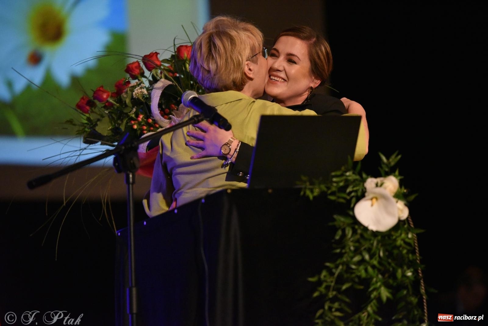 Zdjęcie w galerii na portalu naszraciborz.pl: Pierwszy stopień wtajemniczenia. Czepkowanie w raciborskiej ANS [FOTO i WIDEO] wiadomości z regionu