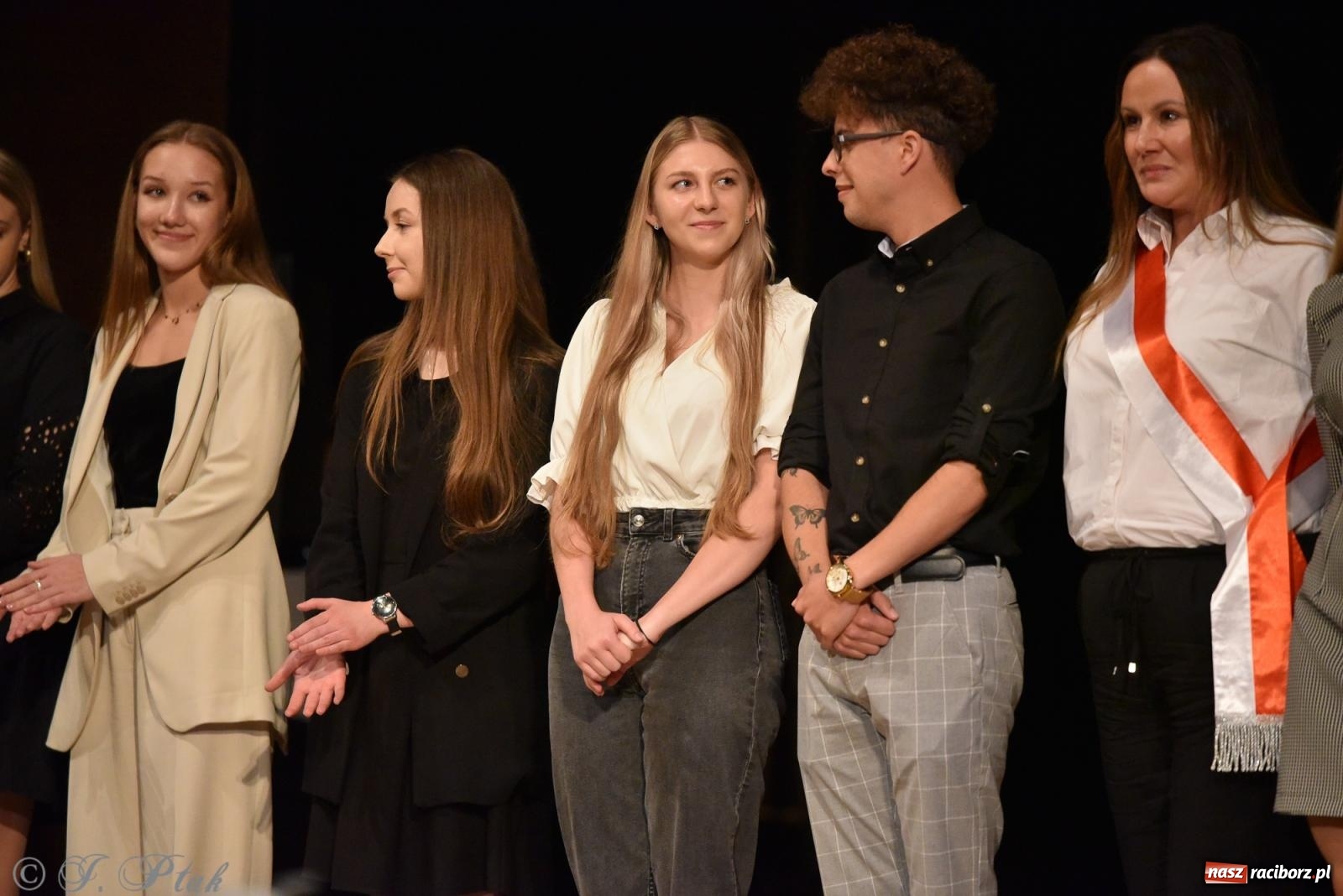 Zdjęcie w galerii na portalu naszraciborz.pl: Pierwszy stopień wtajemniczenia. Czepkowanie w raciborskiej ANS [FOTO i WIDEO] wiadomości z regionu