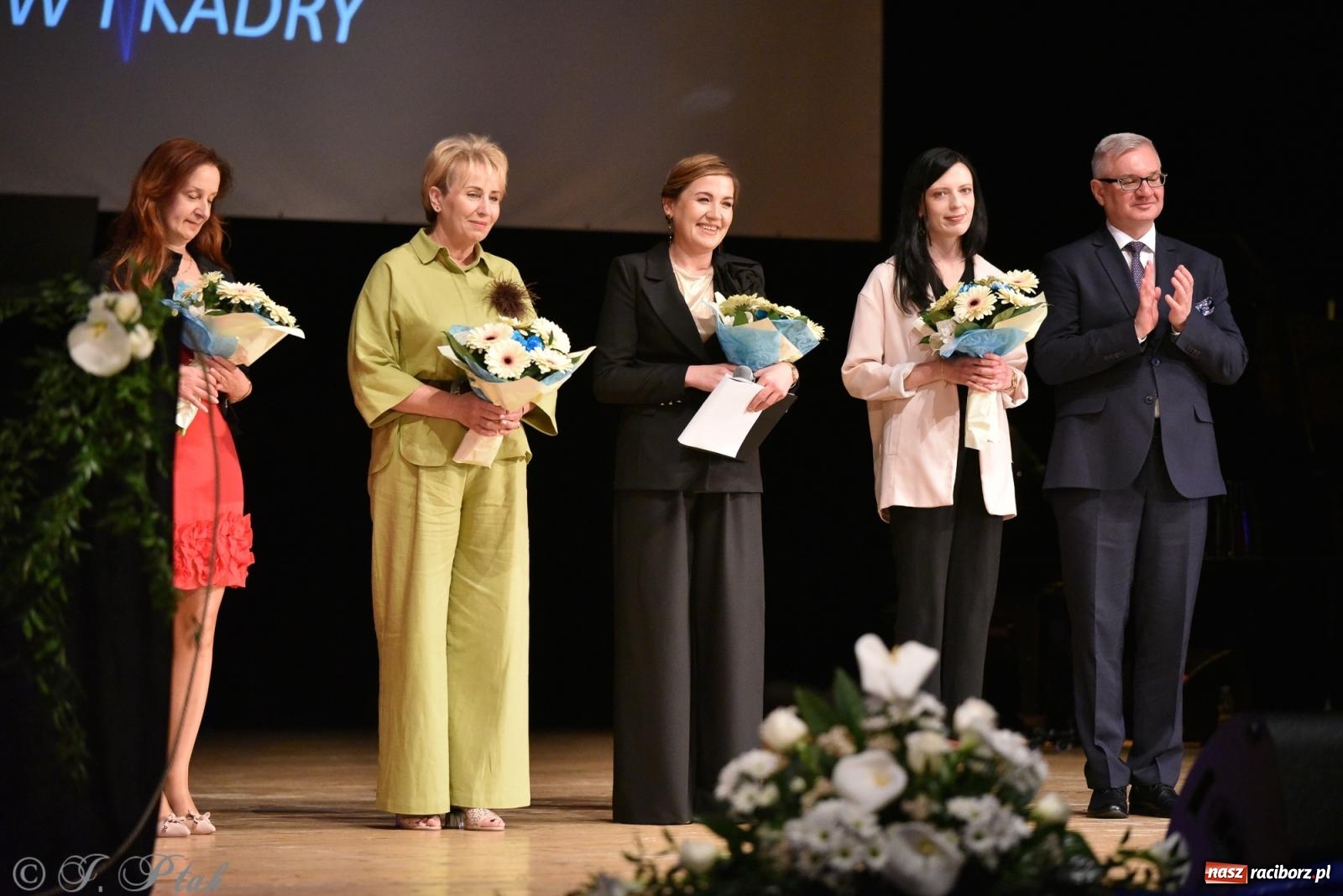 Zdjęcie w galerii na portalu naszraciborz.pl: Pierwszy stopień wtajemniczenia. Czepkowanie w raciborskiej ANS [FOTO i WIDEO] wiadomości z regionu