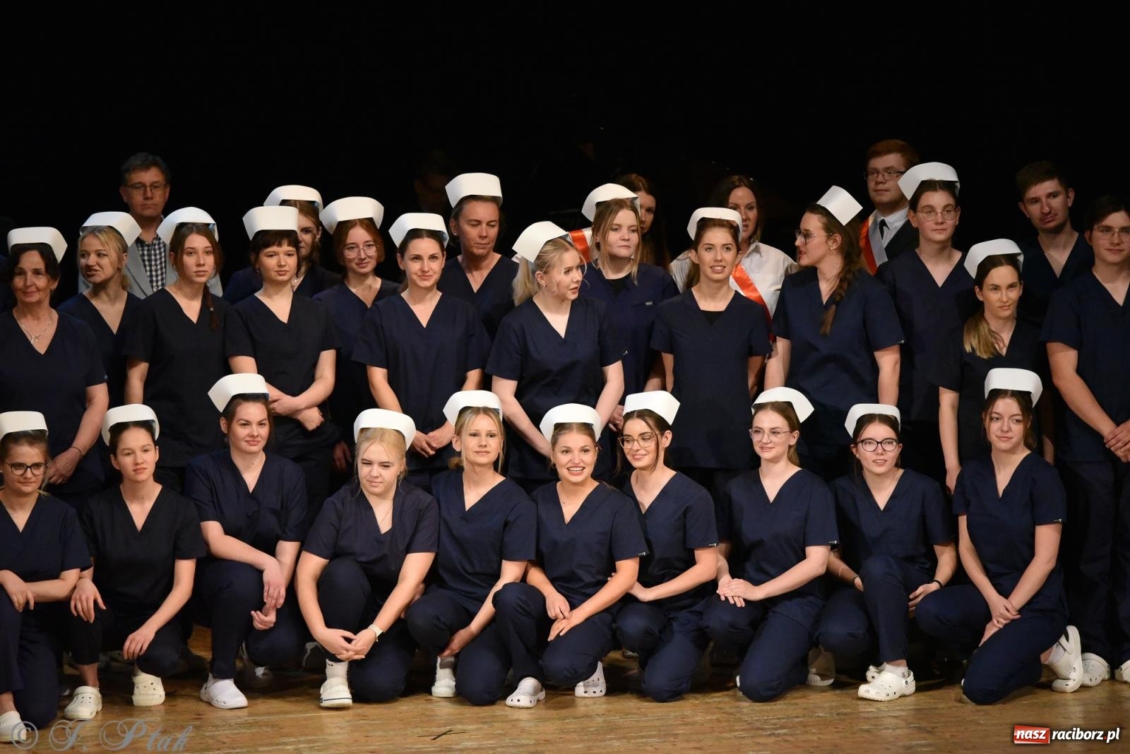 Zdjęcie w galerii na portalu naszraciborz.pl: Pierwszy stopień wtajemniczenia. Czepkowanie w raciborskiej ANS [FOTO i WIDEO] wiadomości z regionu