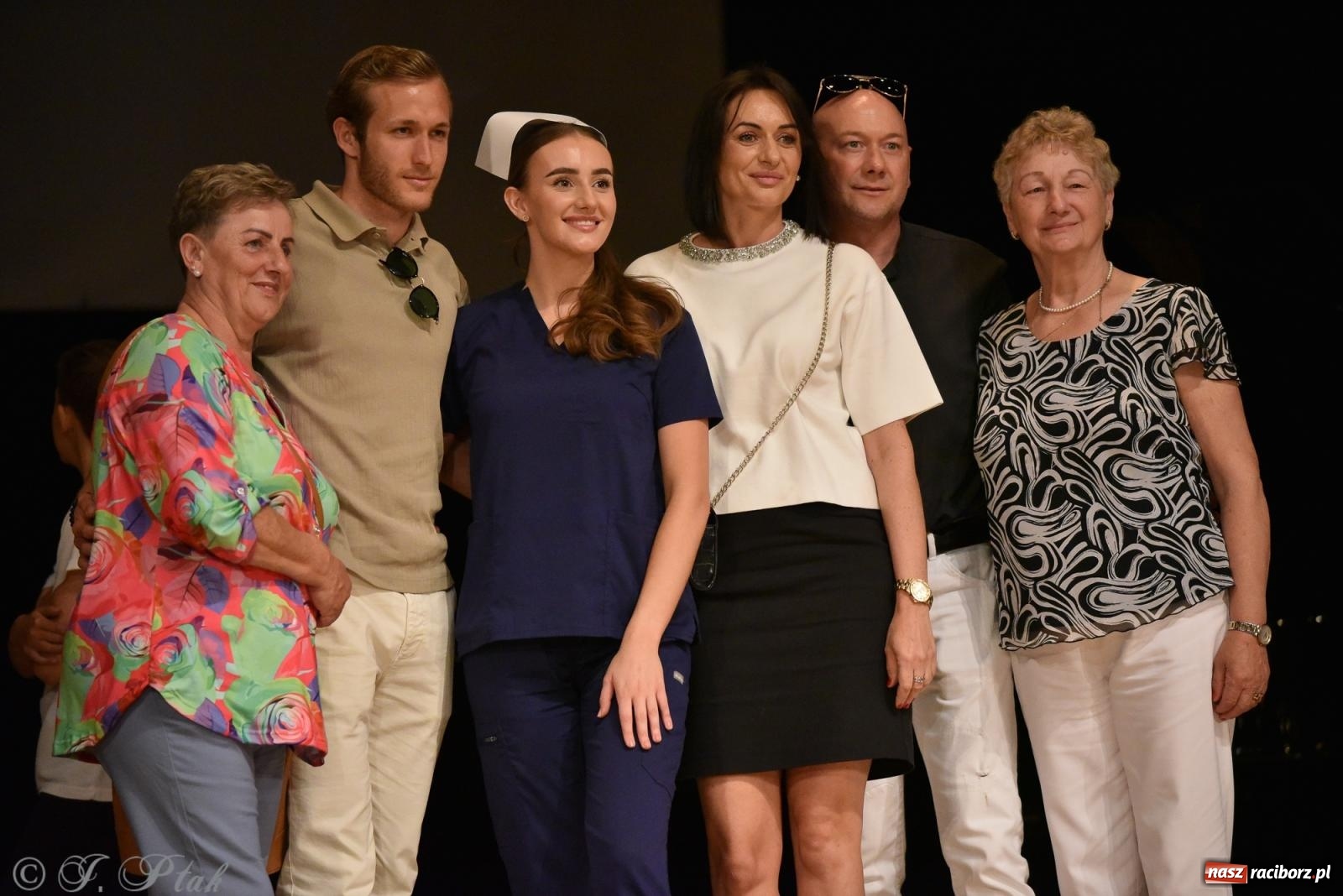 Zdjęcie w galerii na portalu naszraciborz.pl: Pierwszy stopień wtajemniczenia. Czepkowanie w raciborskiej ANS [FOTO i WIDEO] wiadomości z regionu