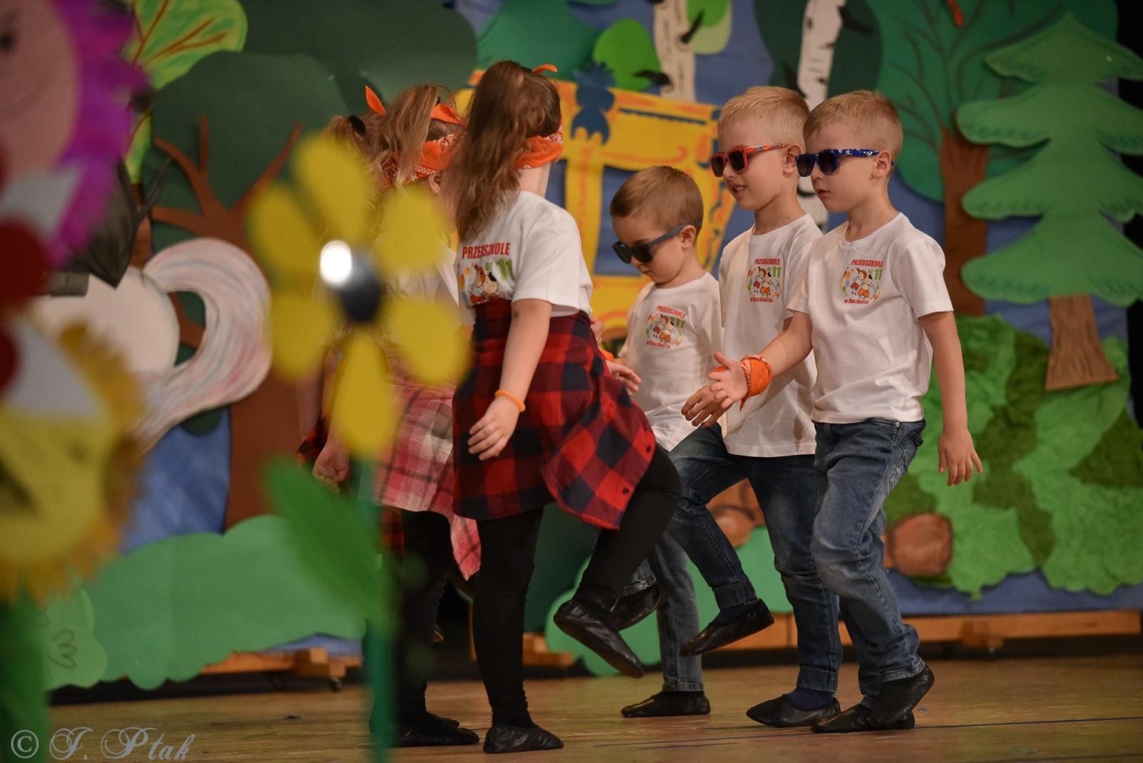 Zdjęcie w galerii na portalu naszraciborz.pl: Gala XIV Mini Festiwalu Przedszkolaków [FOTO i WIDEO] wiadomości z regionu