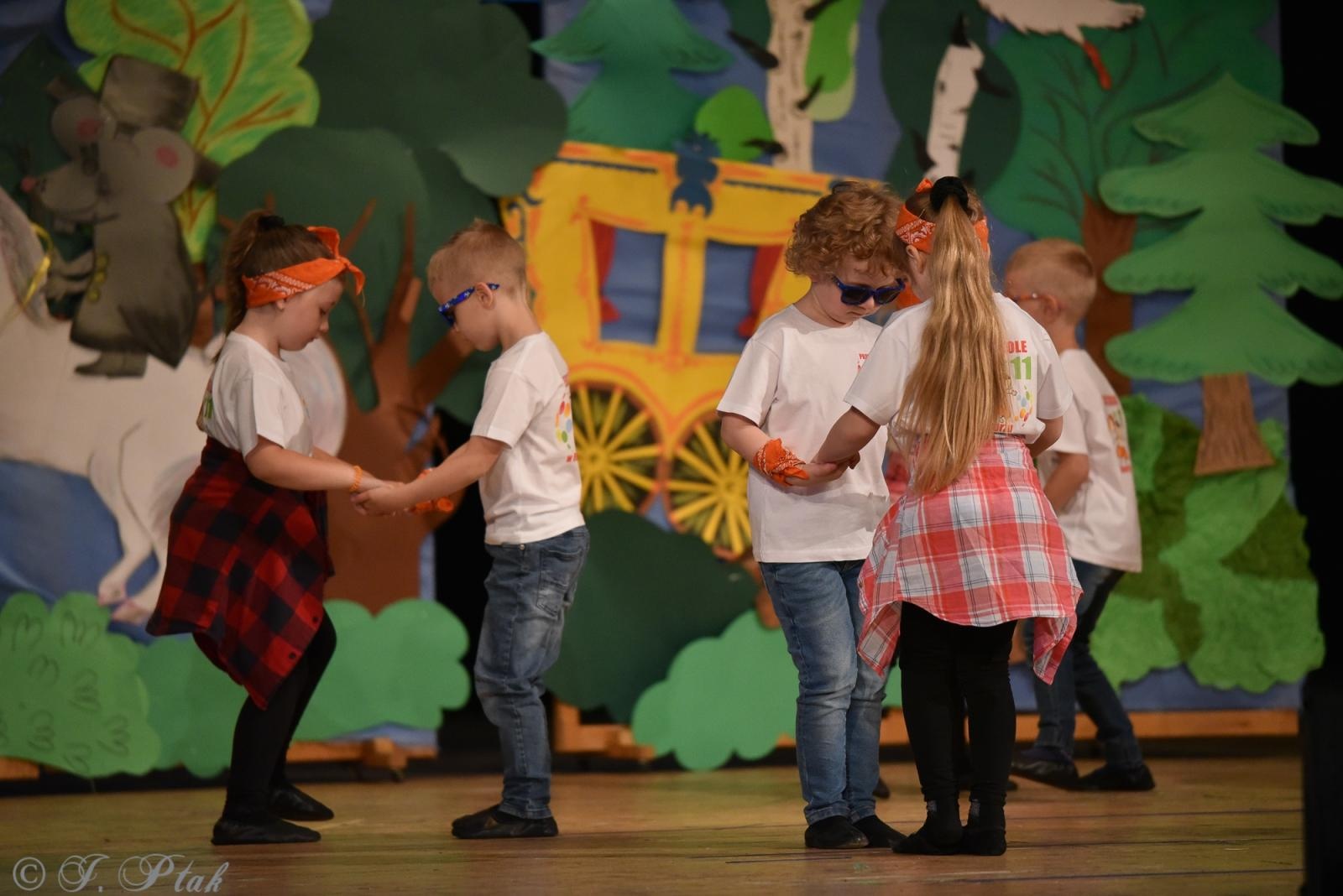 Zdjęcie w galerii na portalu naszraciborz.pl: Gala XIV Mini Festiwalu Przedszkolaków [FOTO i WIDEO] wiadomości z regionu