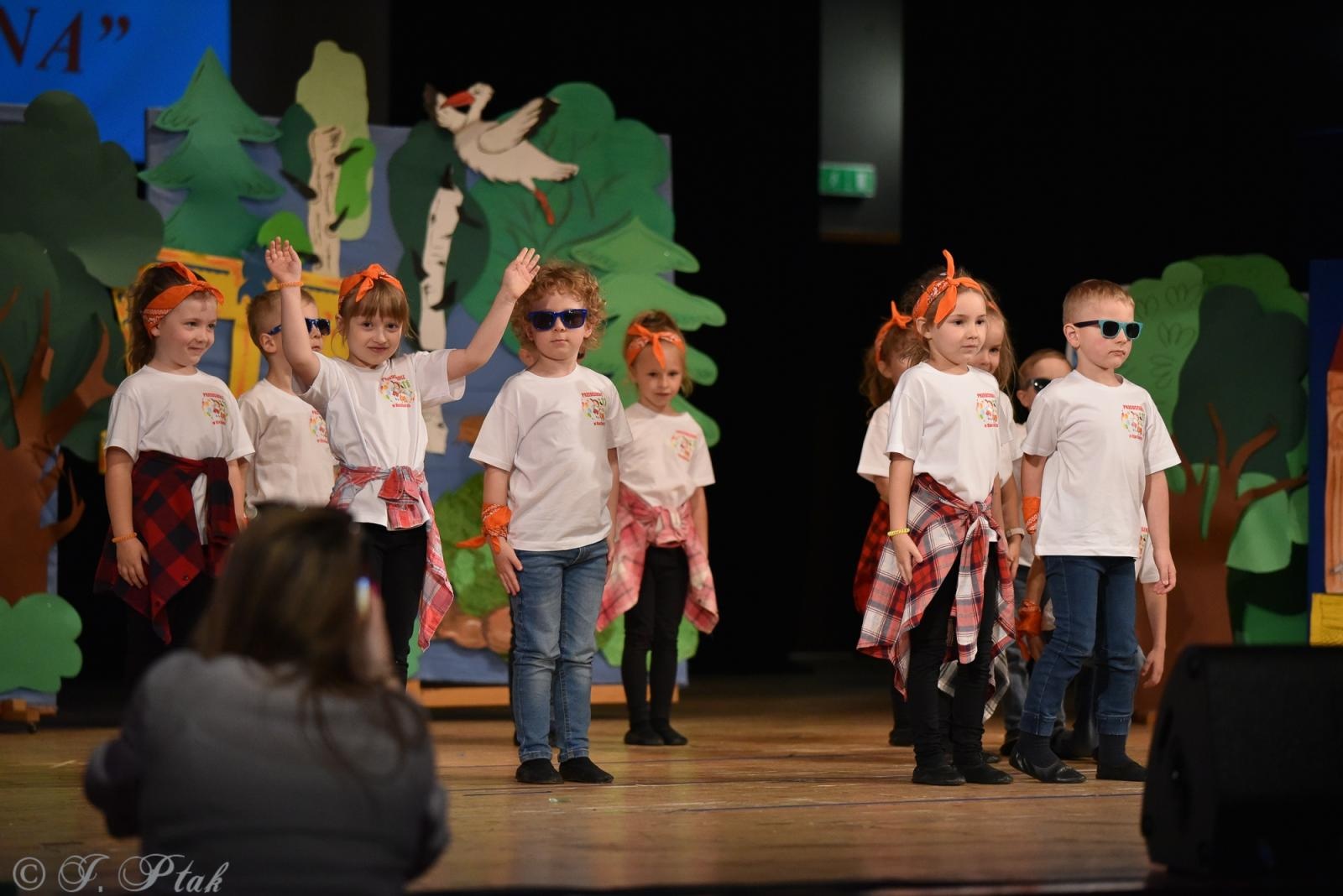 Zdjęcie w galerii na portalu naszraciborz.pl: Gala XIV Mini Festiwalu Przedszkolaków [FOTO i WIDEO] wiadomości z regionu