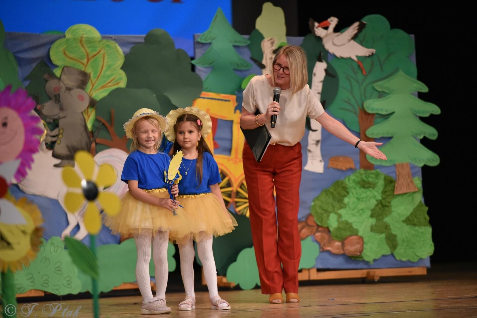 Zdjęcie w galerii na portalu naszraciborz.pl: Gala XIV Mini Festiwalu Przedszkolaków [FOTO i WIDEO] wiadomości z regionu