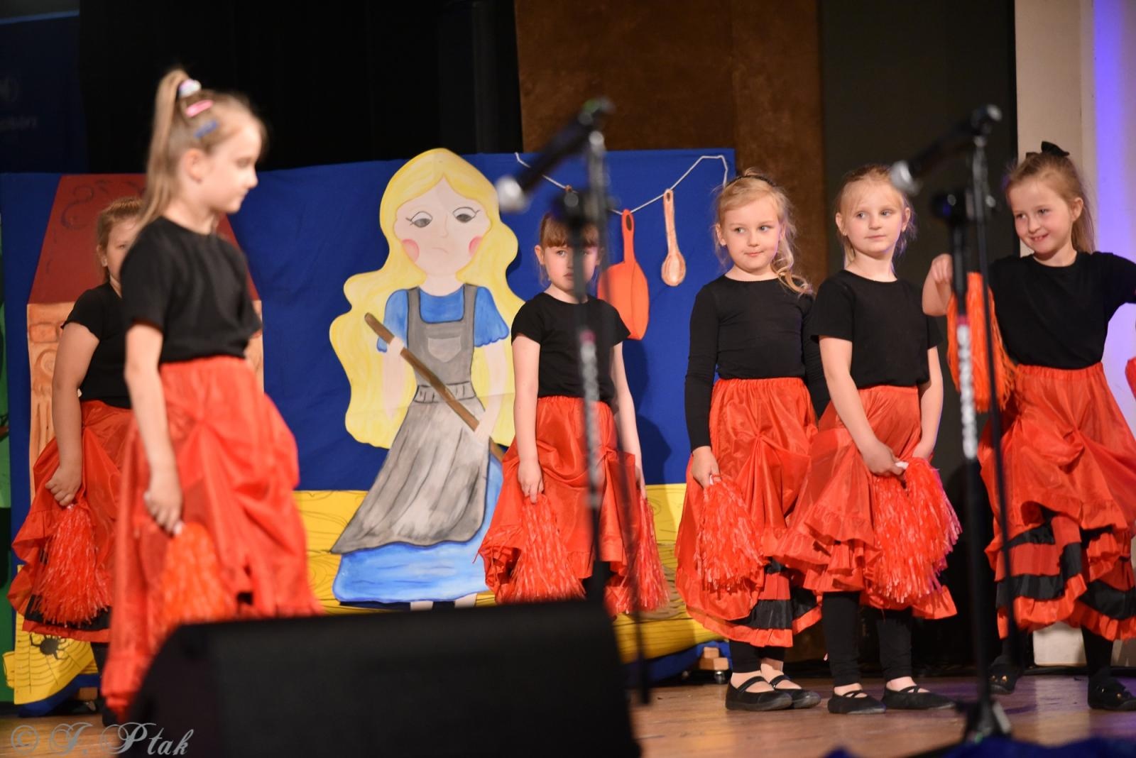 Zdjęcie w galerii na portalu naszraciborz.pl: Gala XIV Mini Festiwalu Przedszkolaków [FOTO i WIDEO] wiadomości z regionu