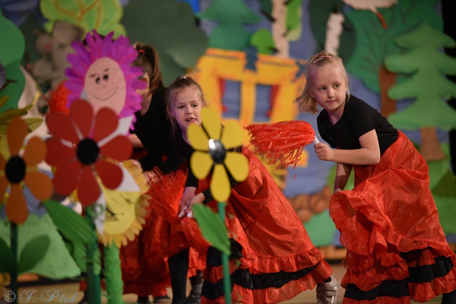 Zdjęcie w galerii na portalu naszraciborz.pl: Gala XIV Mini Festiwalu Przedszkolaków [FOTO i WIDEO] wiadomości z regionu