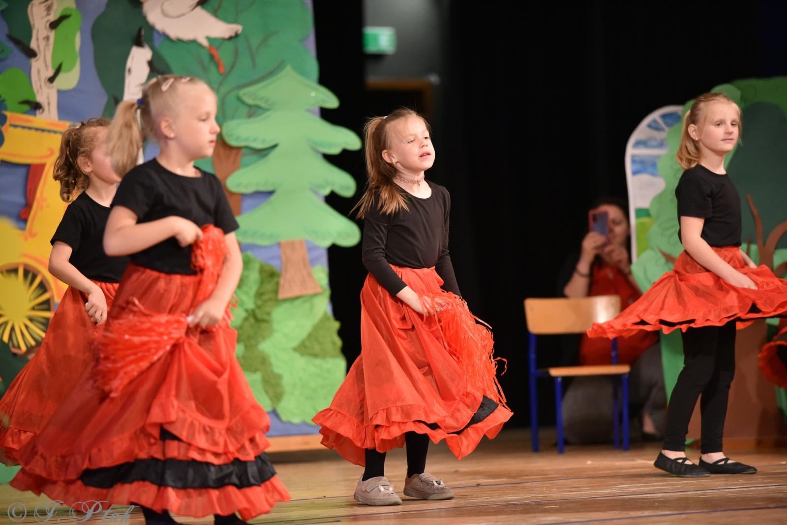 Zdjęcie w galerii na portalu naszraciborz.pl: Gala XIV Mini Festiwalu Przedszkolaków [FOTO i WIDEO] wiadomości z regionu