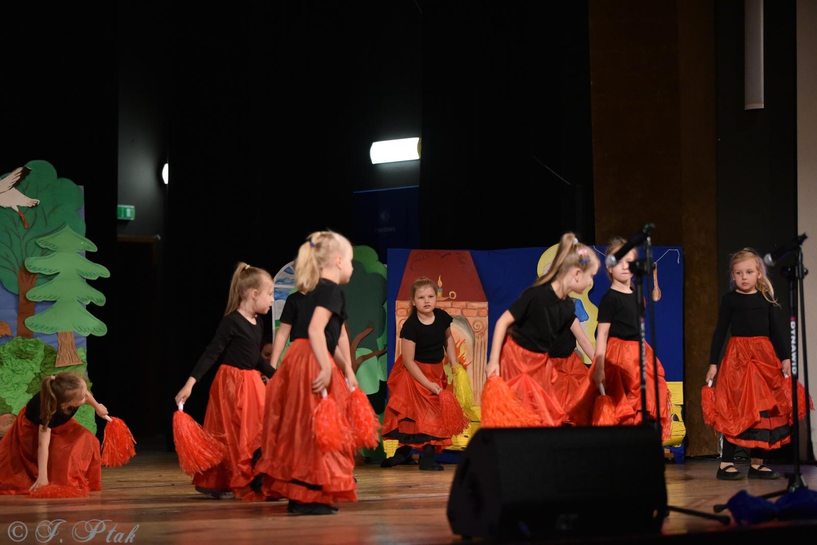 Zdjęcie w galerii na portalu naszraciborz.pl: Gala XIV Mini Festiwalu Przedszkolaków [FOTO i WIDEO] wiadomości z regionu