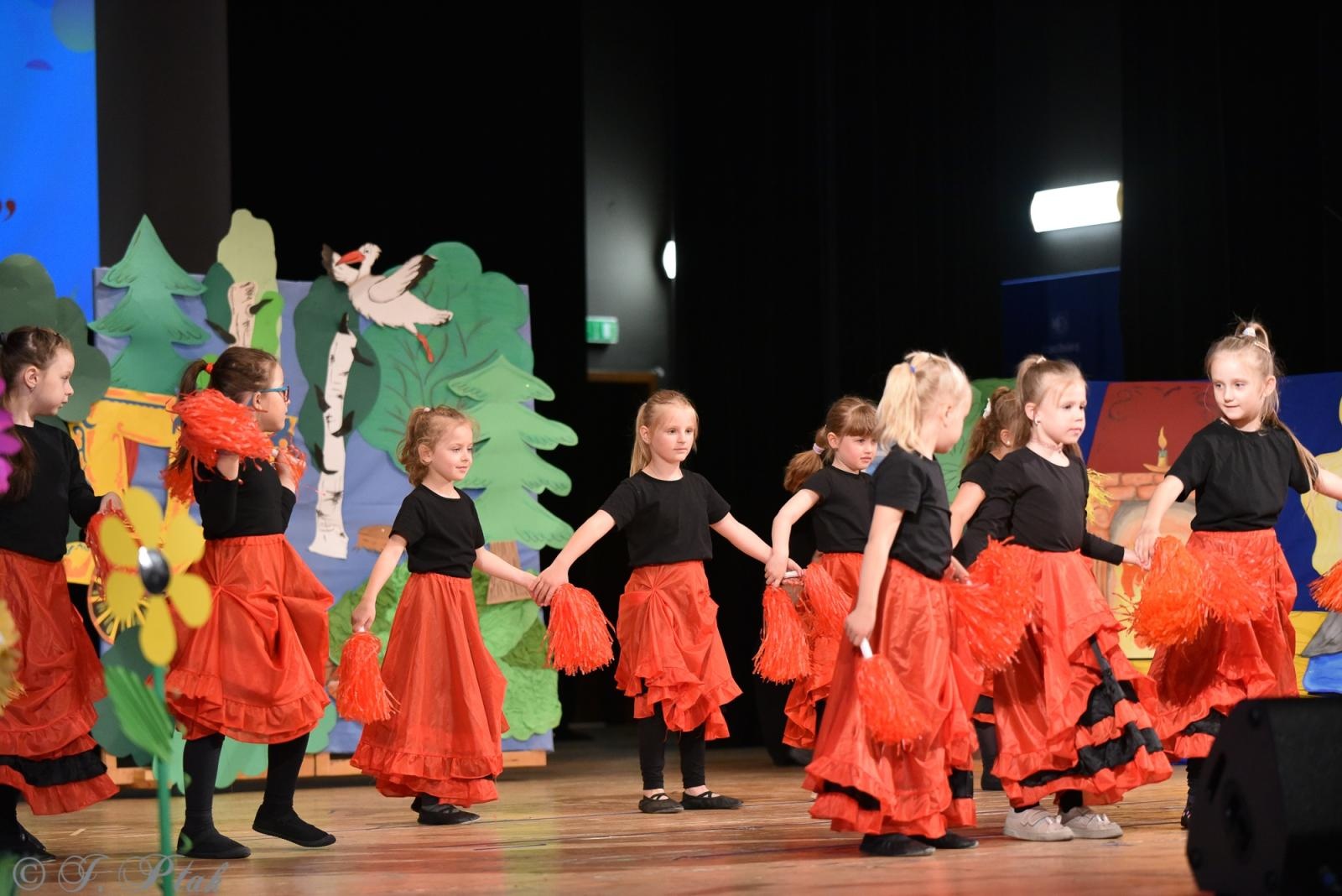 Zdjęcie w galerii na portalu naszraciborz.pl: Gala XIV Mini Festiwalu Przedszkolaków [FOTO i WIDEO] wiadomości z regionu