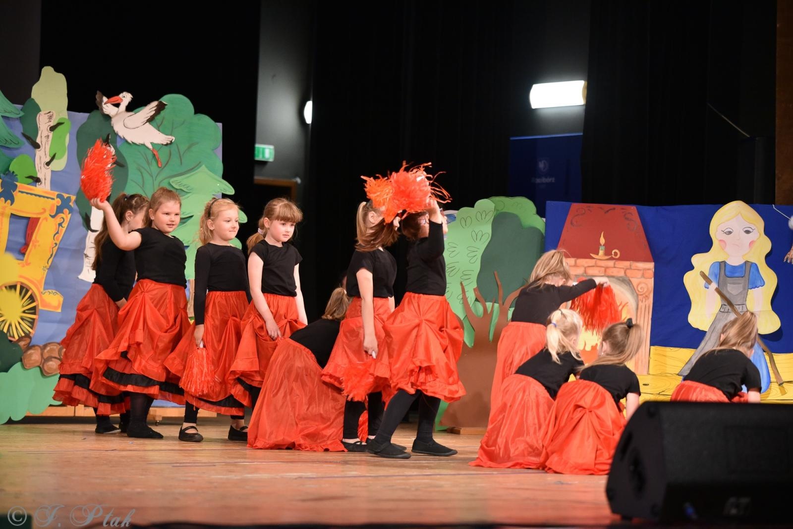 Zdjęcie w galerii na portalu naszraciborz.pl: Gala XIV Mini Festiwalu Przedszkolaków [FOTO i WIDEO] wiadomości z regionu