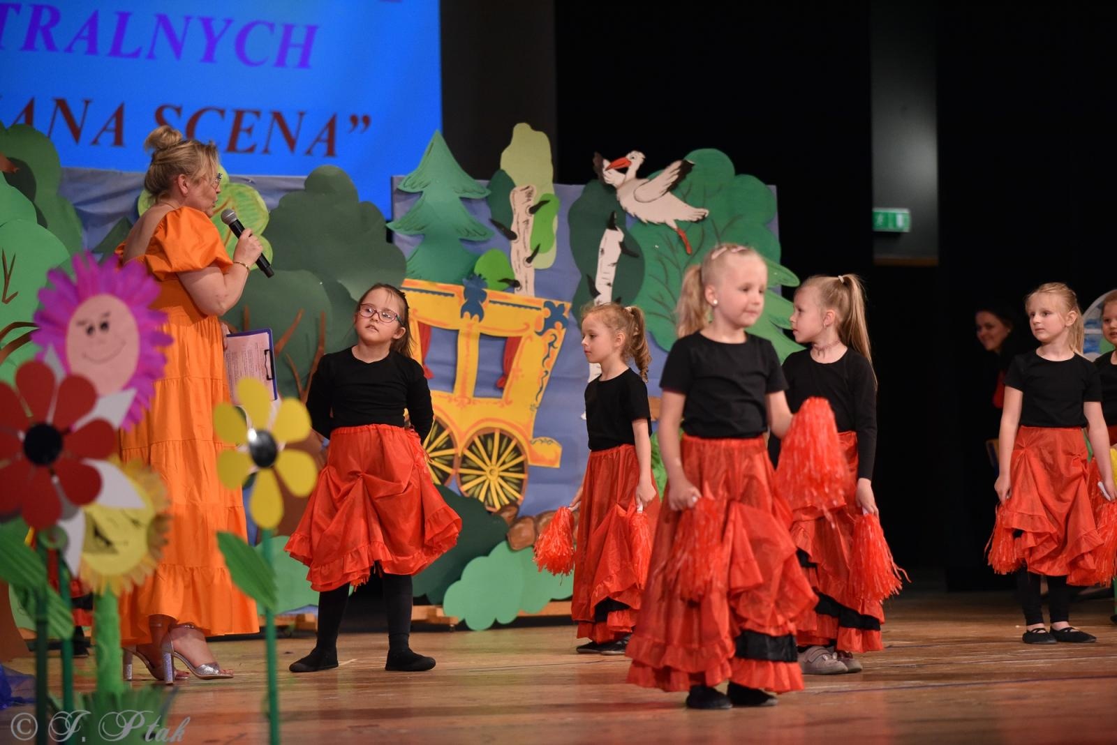 Zdjęcie w galerii na portalu naszraciborz.pl: Gala XIV Mini Festiwalu Przedszkolaków [FOTO i WIDEO] wiadomości z regionu