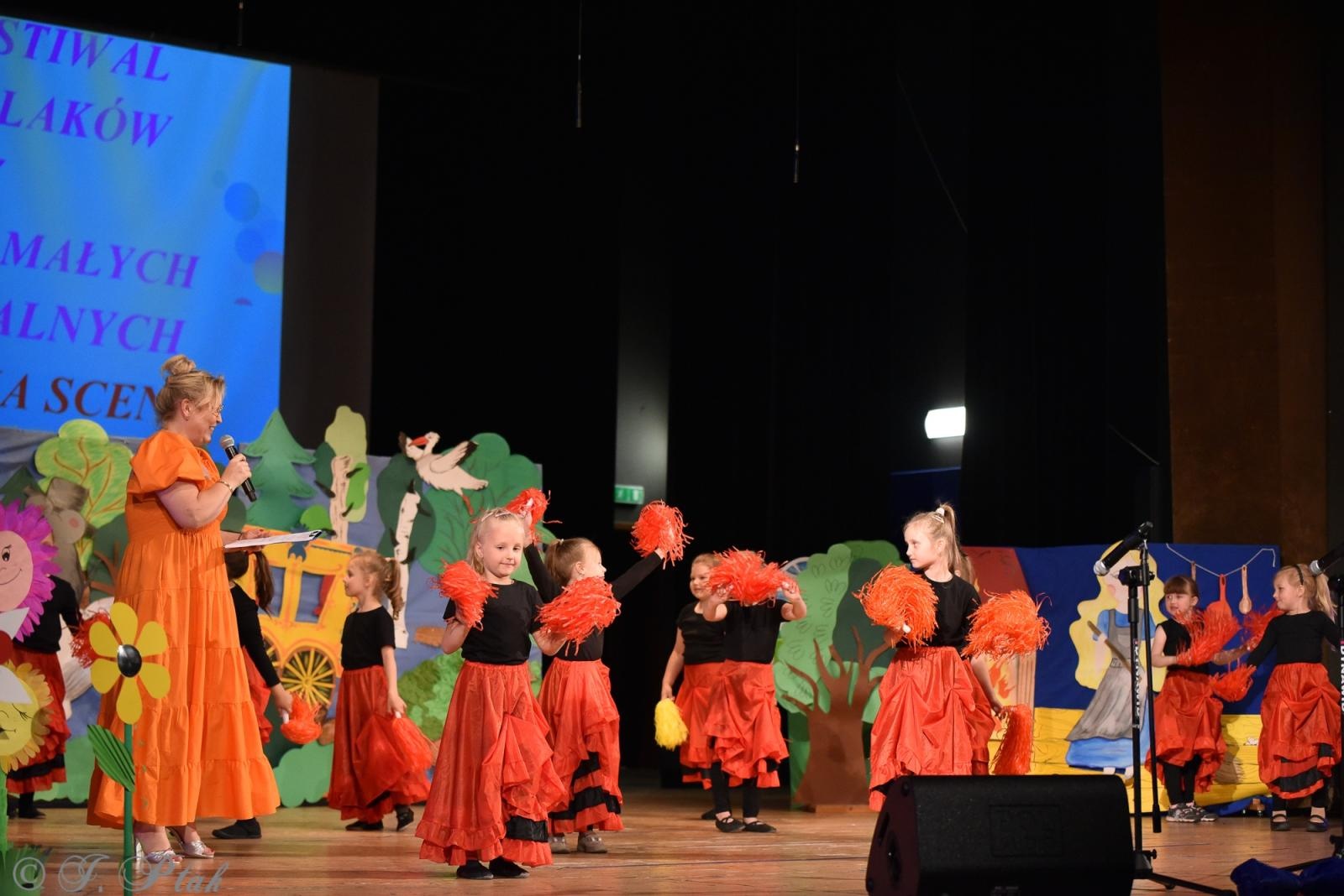 Zdjęcie w galerii na portalu naszraciborz.pl: Gala XIV Mini Festiwalu Przedszkolaków [FOTO i WIDEO] wiadomości z regionu