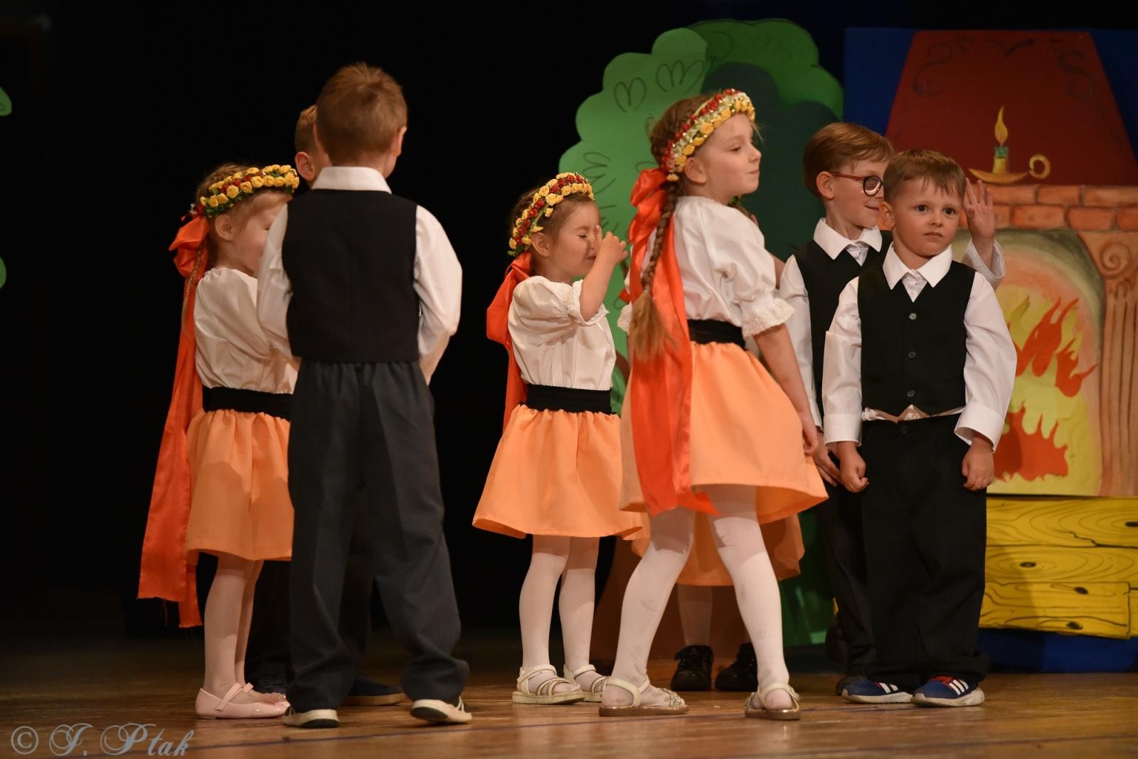 Zdjęcie w galerii na portalu naszraciborz.pl: Gala XIV Mini Festiwalu Przedszkolaków [FOTO i WIDEO] wiadomości z regionu