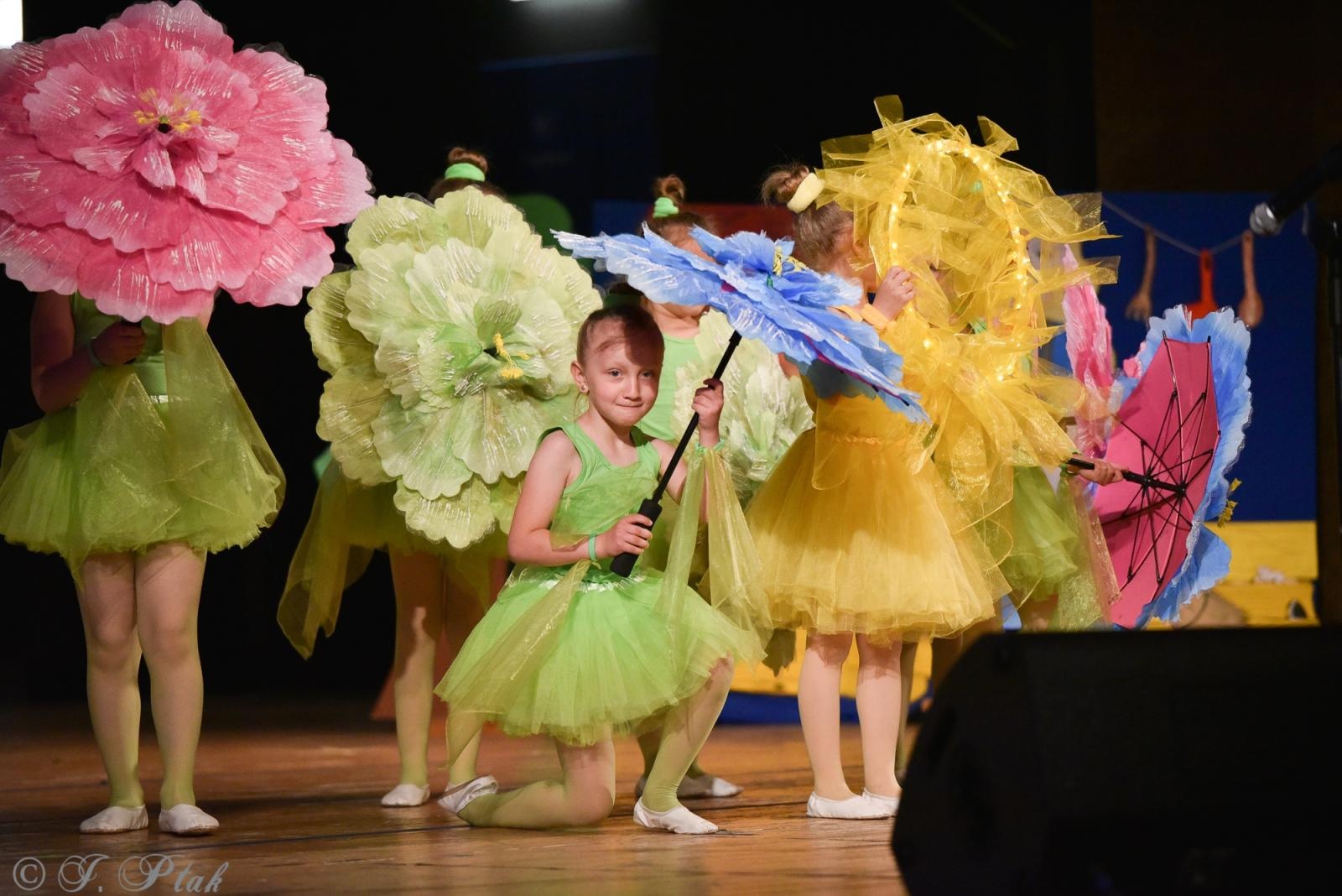 Zdjęcie w galerii na portalu naszraciborz.pl: Gala XIV Mini Festiwalu Przedszkolaków [FOTO i WIDEO] wiadomości z regionu