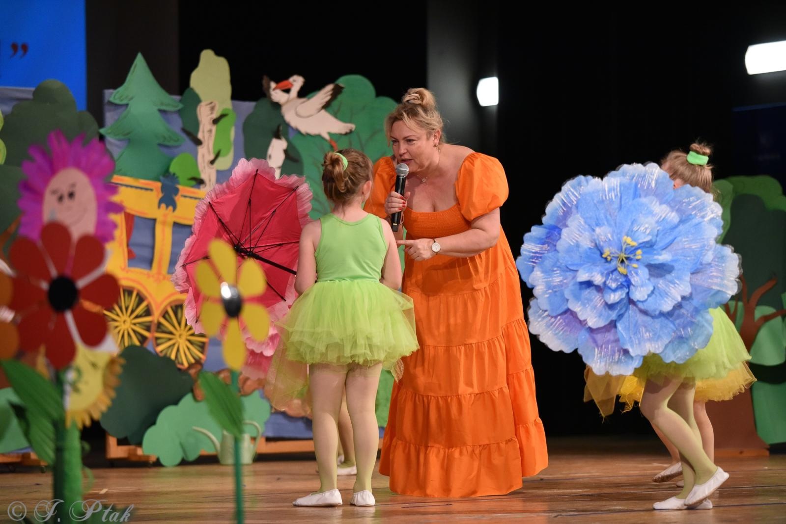 Zdjęcie w galerii na portalu naszraciborz.pl: Gala XIV Mini Festiwalu Przedszkolaków [FOTO i WIDEO] wiadomości z regionu