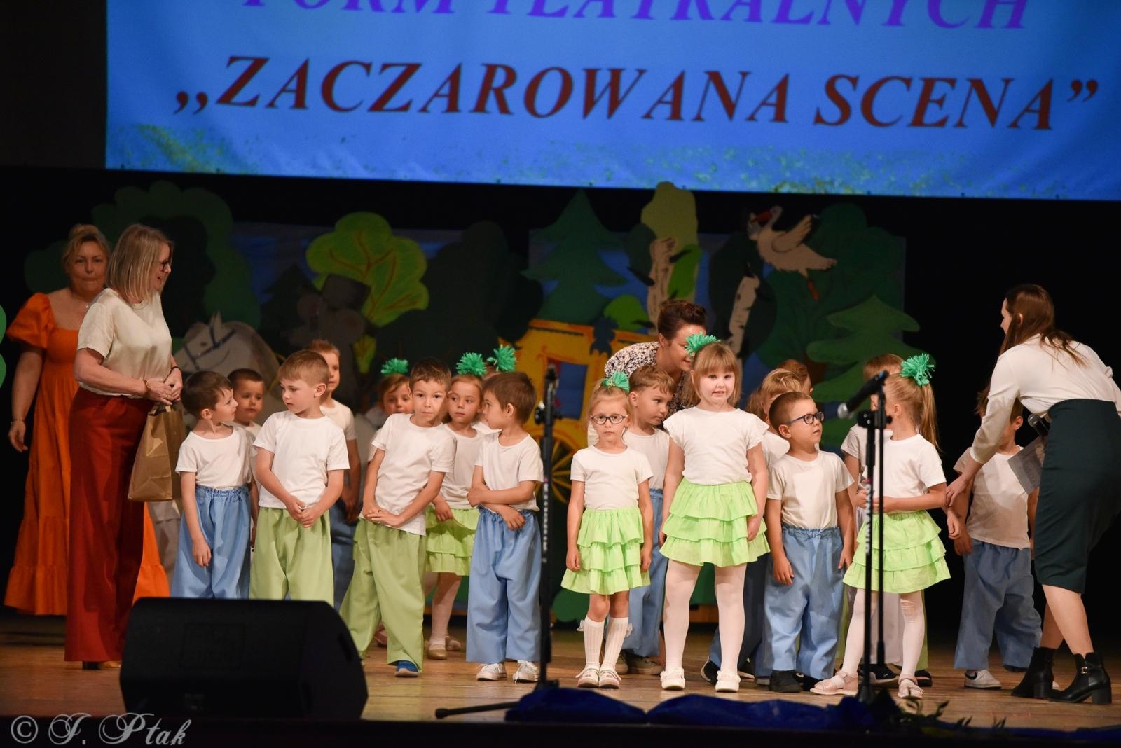 Zdjęcie w galerii na portalu naszraciborz.pl: Gala XIV Mini Festiwalu Przedszkolaków [FOTO i WIDEO] wiadomości z regionu