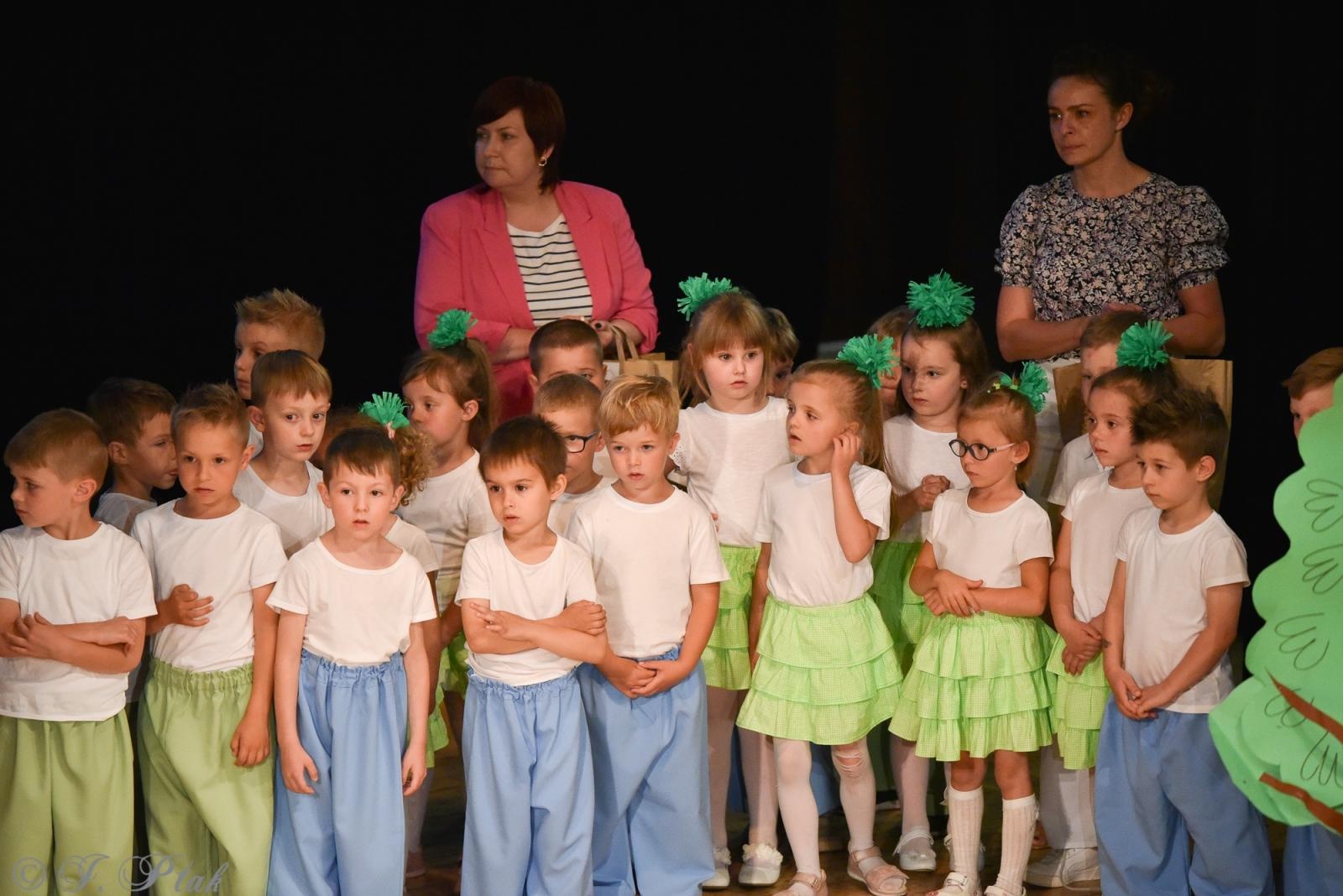 Zdjęcie w galerii na portalu naszraciborz.pl: Gala XIV Mini Festiwalu Przedszkolaków [FOTO i WIDEO] wiadomości z regionu