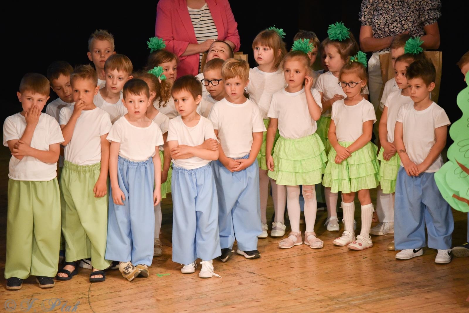 Zdjęcie w galerii na portalu naszraciborz.pl: Gala XIV Mini Festiwalu Przedszkolaków [FOTO i WIDEO] wiadomości z regionu