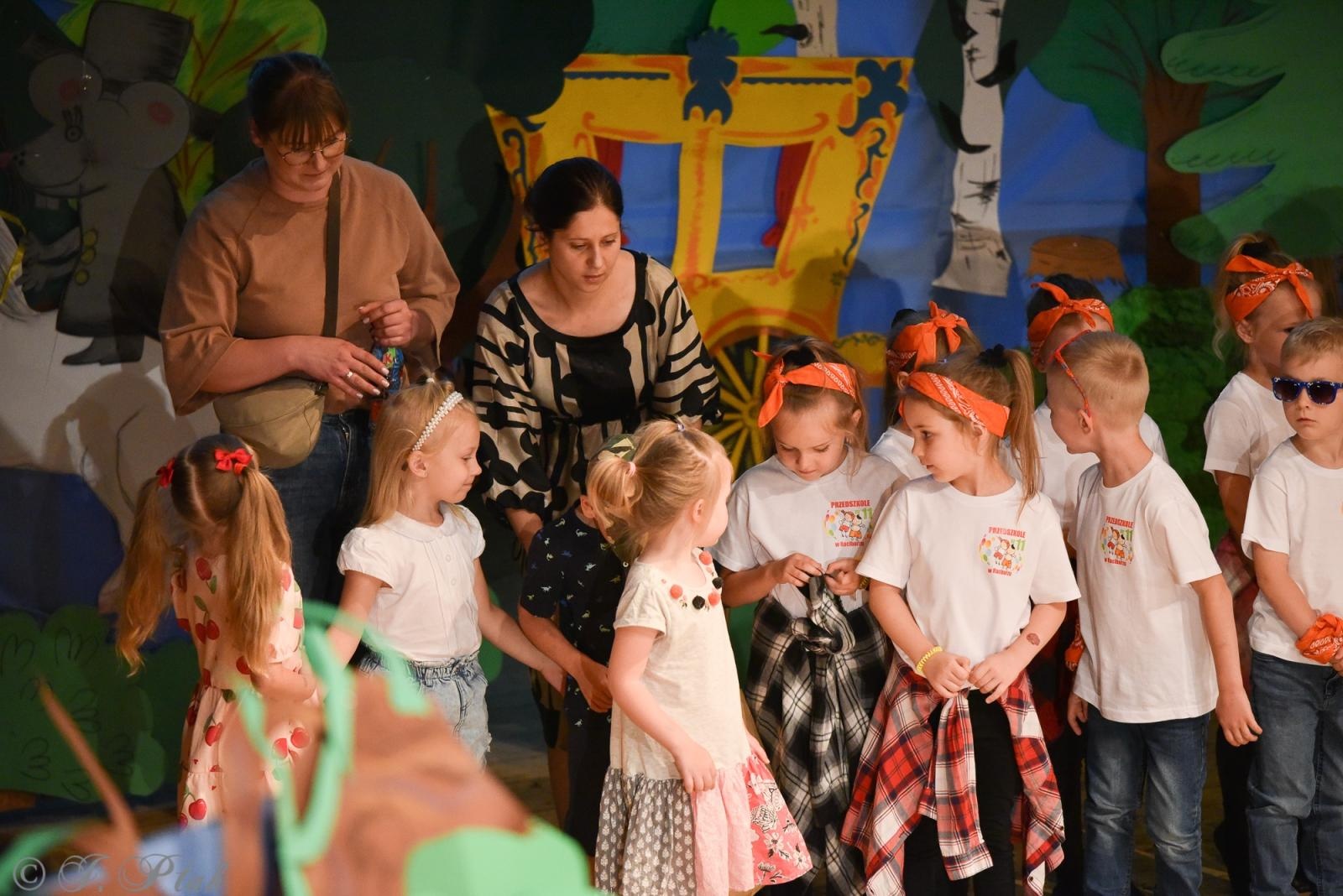 Zdjęcie w galerii na portalu naszraciborz.pl: Gala XIV Mini Festiwalu Przedszkolaków [FOTO i WIDEO] wiadomości z regionu