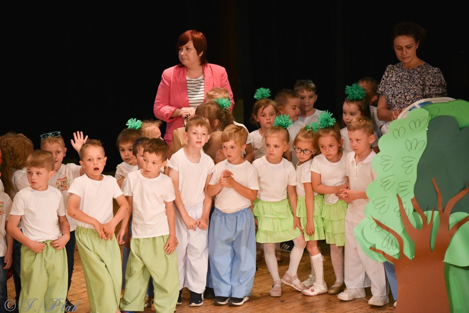 Zdjęcie w galerii na portalu naszraciborz.pl: Gala XIV Mini Festiwalu Przedszkolaków [FOTO i WIDEO] wiadomości z regionu