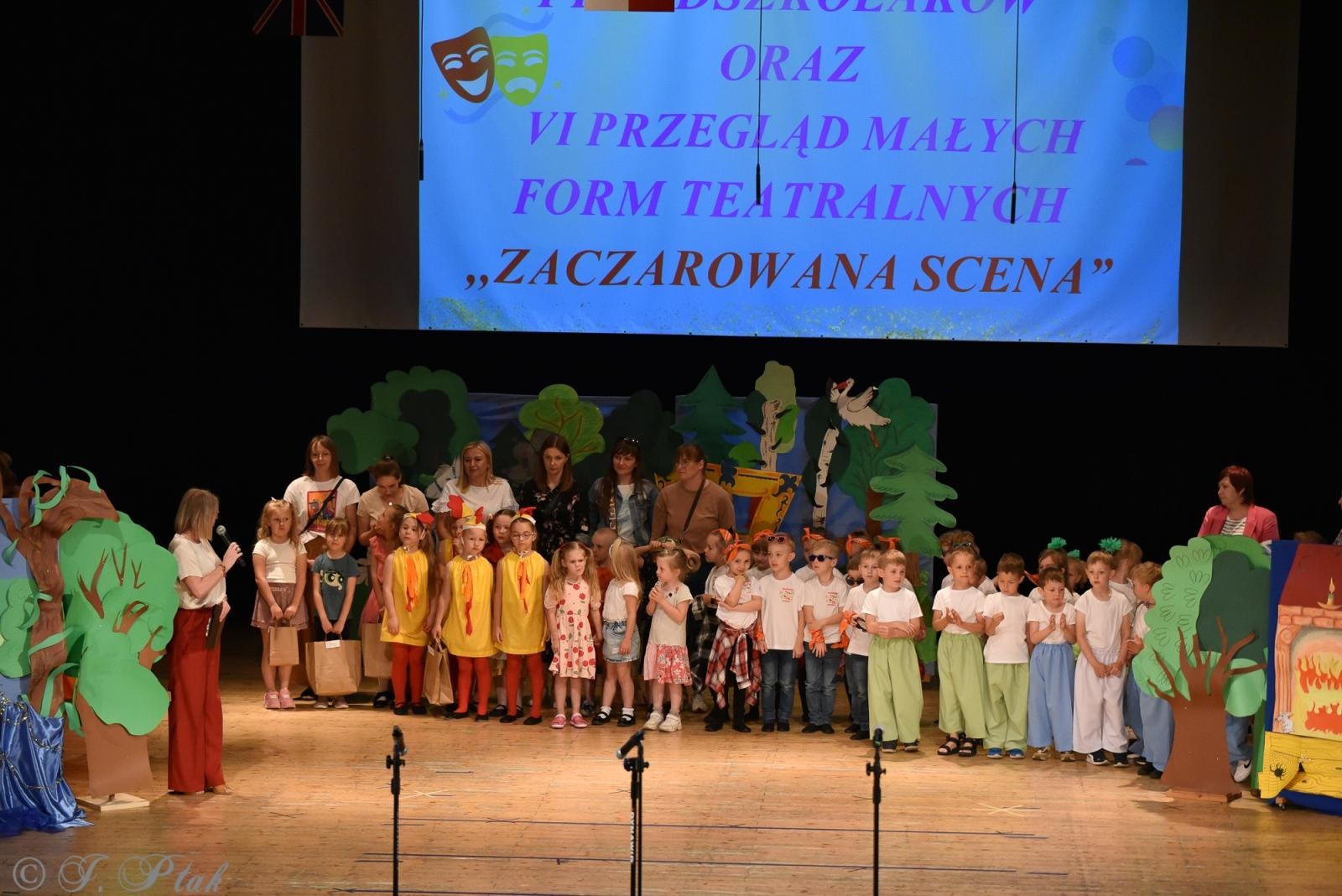 Zdjęcie w galerii na portalu naszraciborz.pl: Gala XIV Mini Festiwalu Przedszkolaków [FOTO i WIDEO] wiadomości z regionu