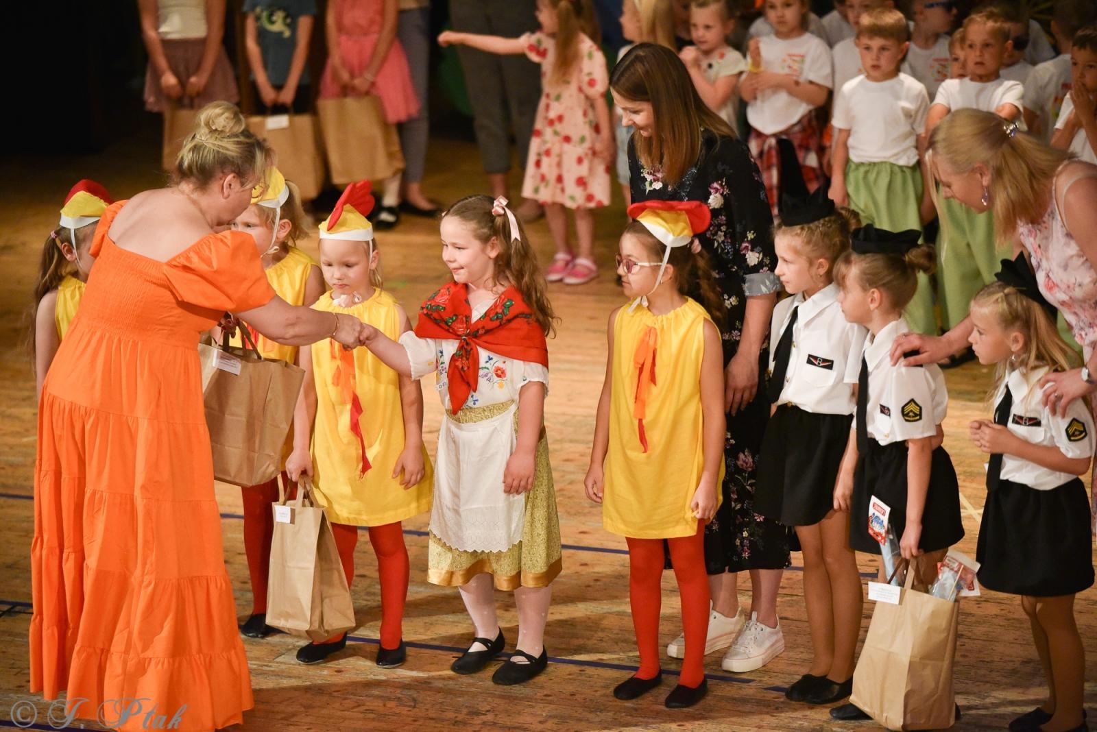 Zdjęcie w galerii na portalu naszraciborz.pl: Gala XIV Mini Festiwalu Przedszkolaków [FOTO i WIDEO] wiadomości z regionu