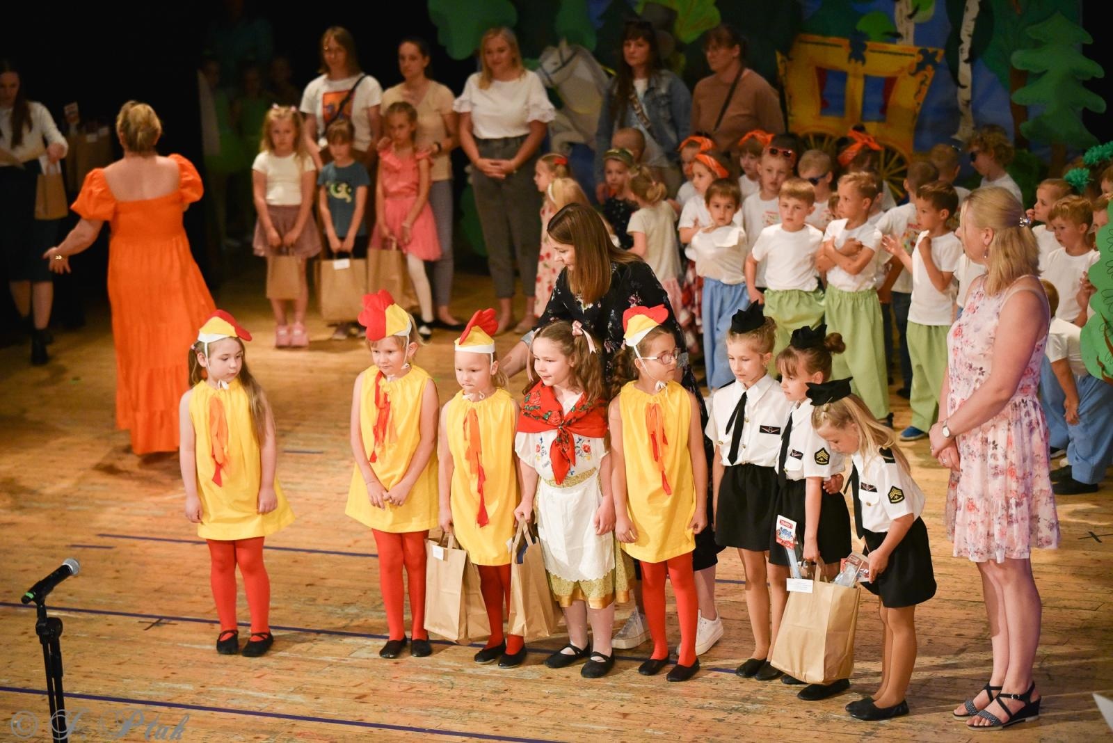 Zdjęcie w galerii na portalu naszraciborz.pl: Gala XIV Mini Festiwalu Przedszkolaków [FOTO i WIDEO] wiadomości z regionu