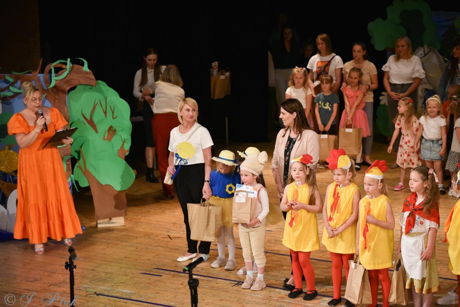 Zdjęcie w galerii na portalu naszraciborz.pl: Gala XIV Mini Festiwalu Przedszkolaków [FOTO i WIDEO] wiadomości z regionu