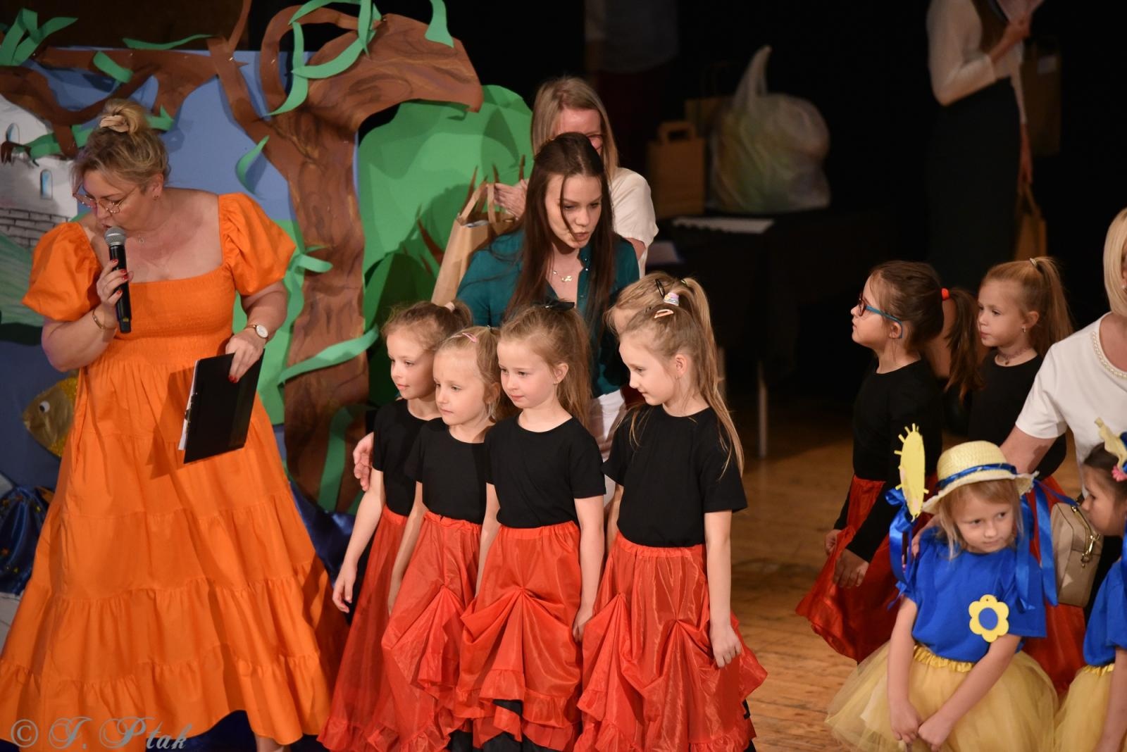 Zdjęcie w galerii na portalu naszraciborz.pl: Gala XIV Mini Festiwalu Przedszkolaków [FOTO i WIDEO] wiadomości z regionu