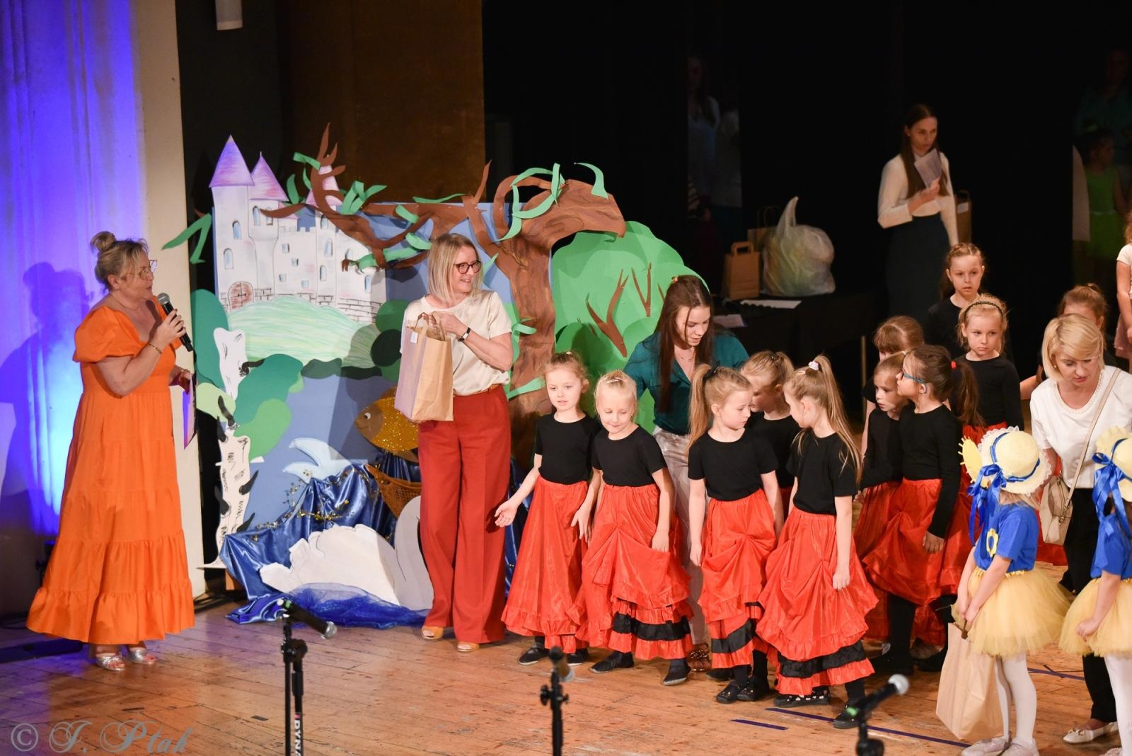 Zdjęcie w galerii na portalu naszraciborz.pl: Gala XIV Mini Festiwalu Przedszkolaków [FOTO i WIDEO] wiadomości z regionu