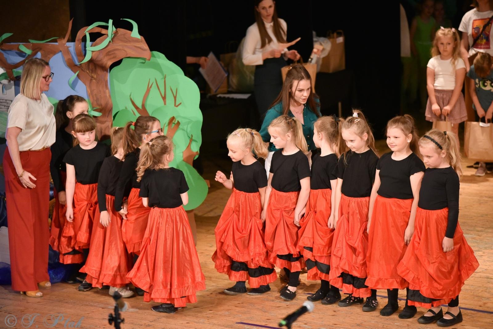 Zdjęcie w galerii na portalu naszraciborz.pl: Gala XIV Mini Festiwalu Przedszkolaków [FOTO i WIDEO] wiadomości z regionu