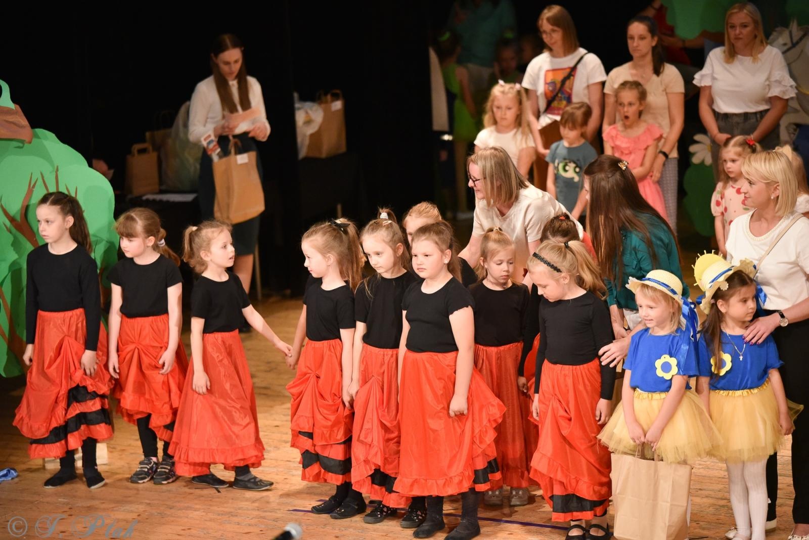 Zdjęcie w galerii na portalu naszraciborz.pl: Gala XIV Mini Festiwalu Przedszkolaków [FOTO i WIDEO] wiadomości z regionu