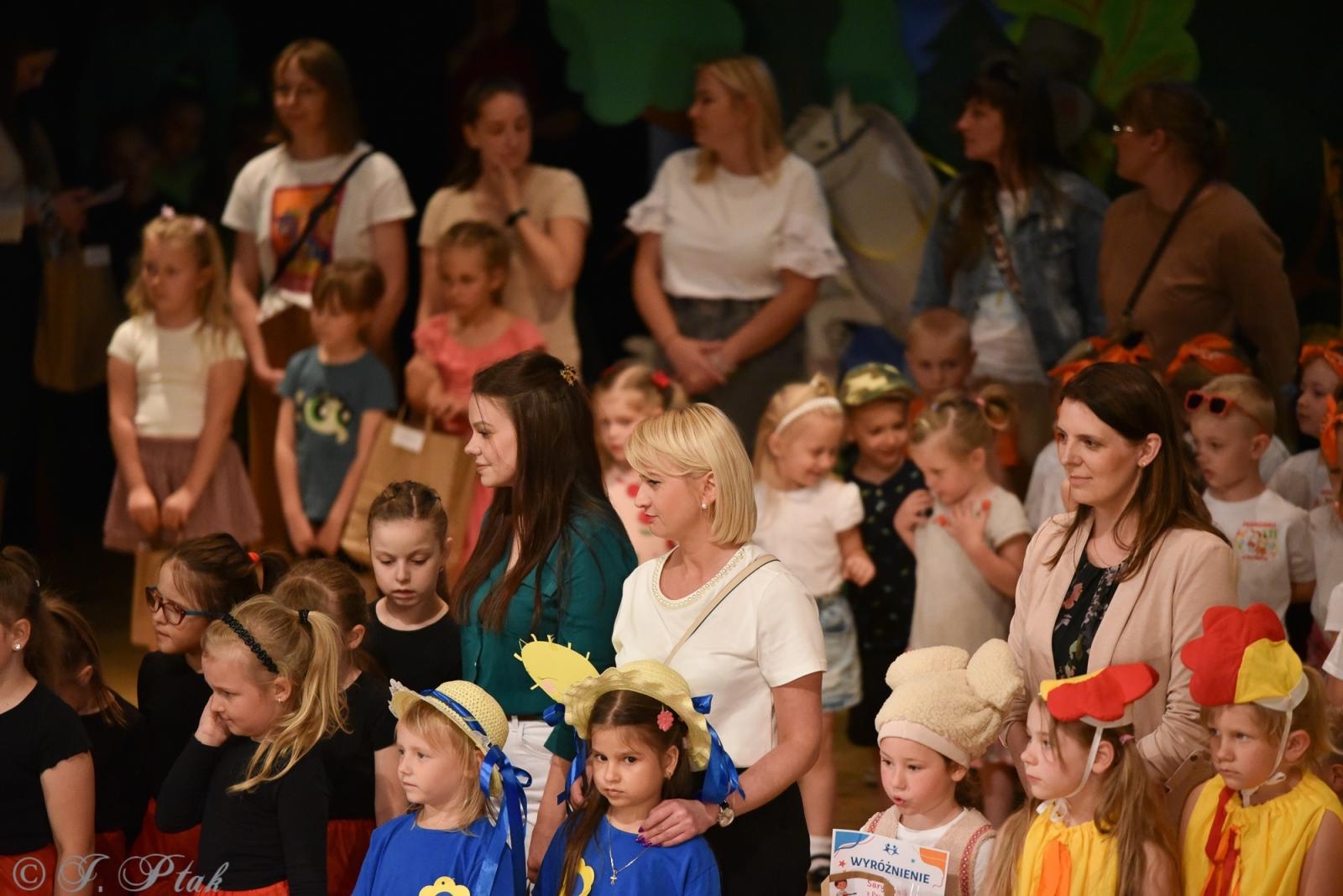 Zdjęcie w galerii na portalu naszraciborz.pl: Gala XIV Mini Festiwalu Przedszkolaków [FOTO i WIDEO] wiadomości z regionu