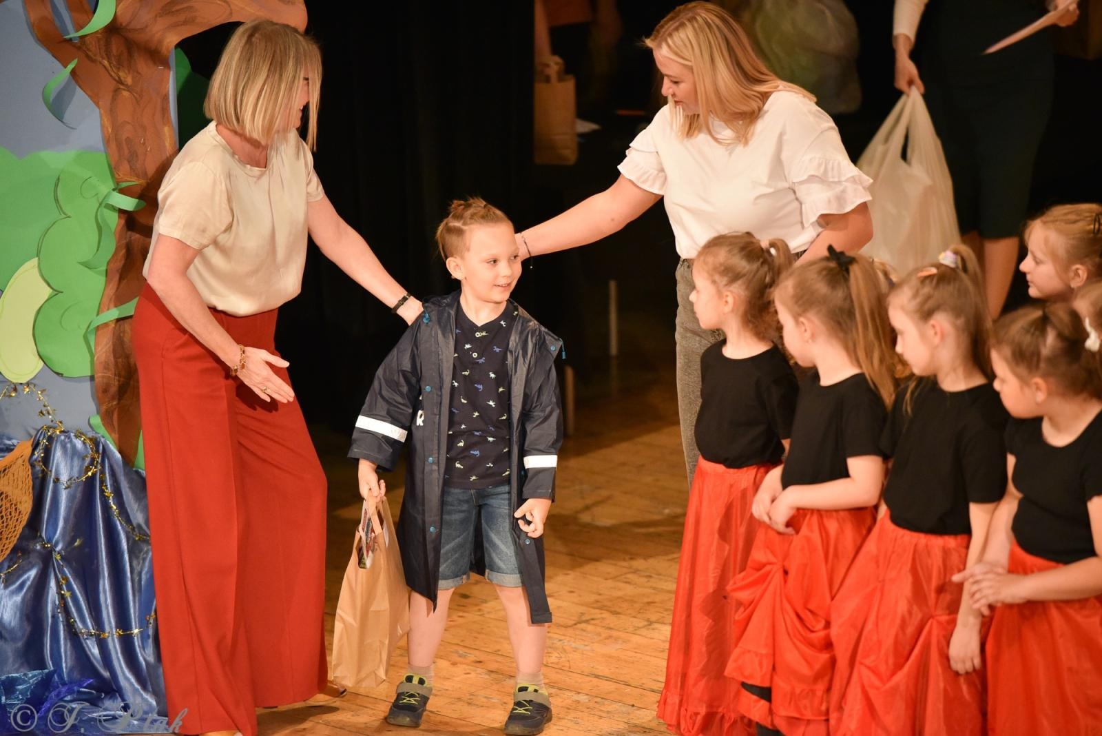 Zdjęcie w galerii na portalu naszraciborz.pl: Gala XIV Mini Festiwalu Przedszkolaków [FOTO i WIDEO] wiadomości z regionu