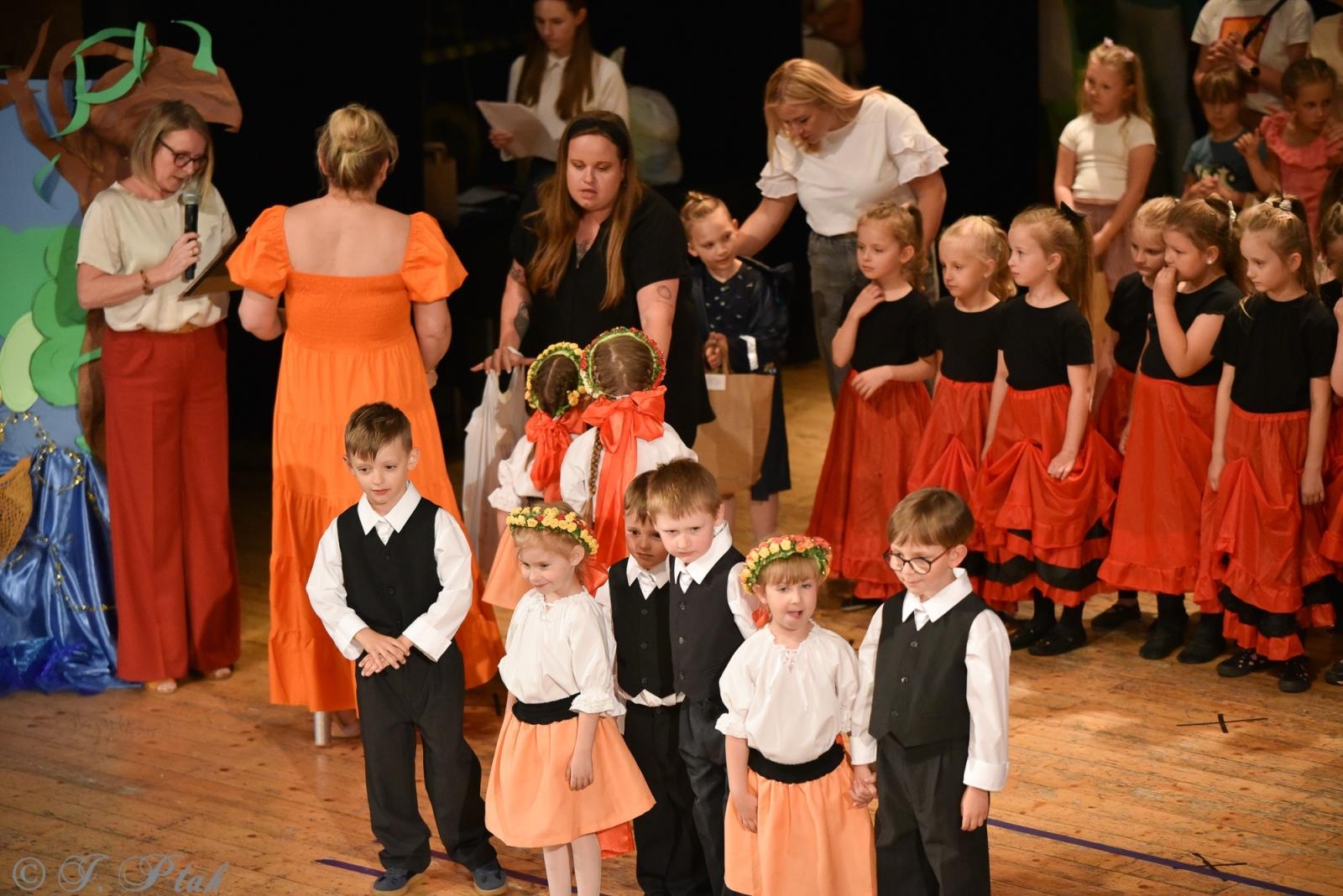 Zdjęcie w galerii na portalu naszraciborz.pl: Gala XIV Mini Festiwalu Przedszkolaków [FOTO i WIDEO] wiadomości z regionu