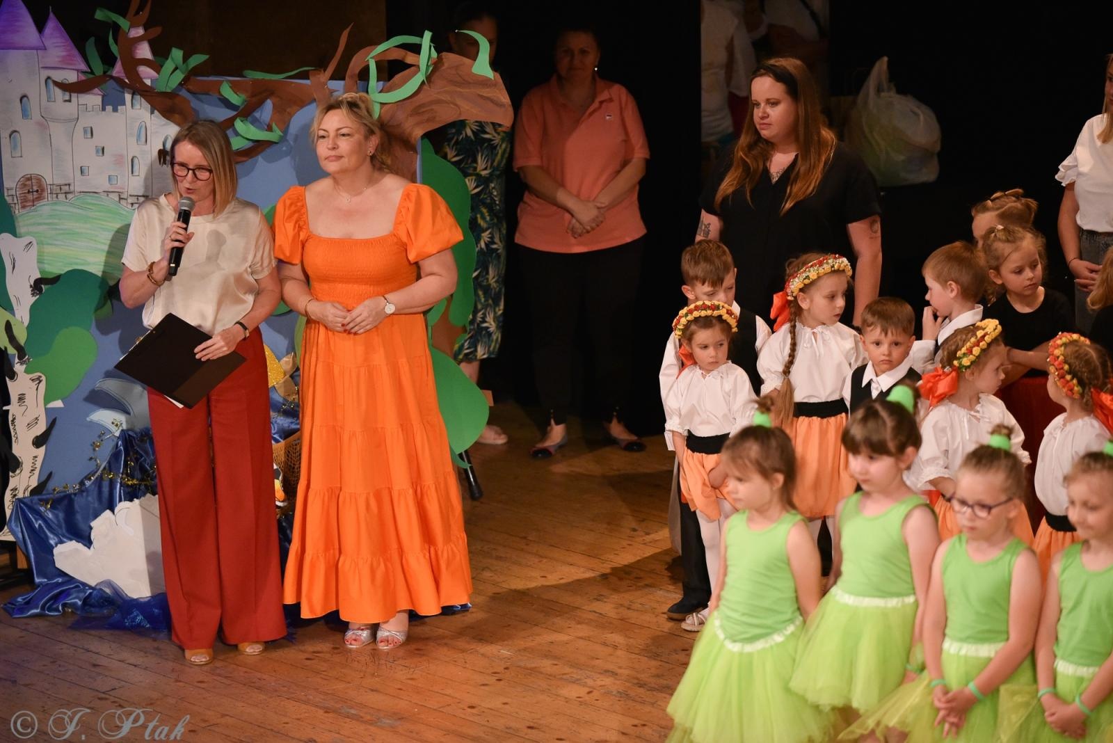 Zdjęcie w galerii na portalu naszraciborz.pl: Gala XIV Mini Festiwalu Przedszkolaków [FOTO i WIDEO] wiadomości z regionu