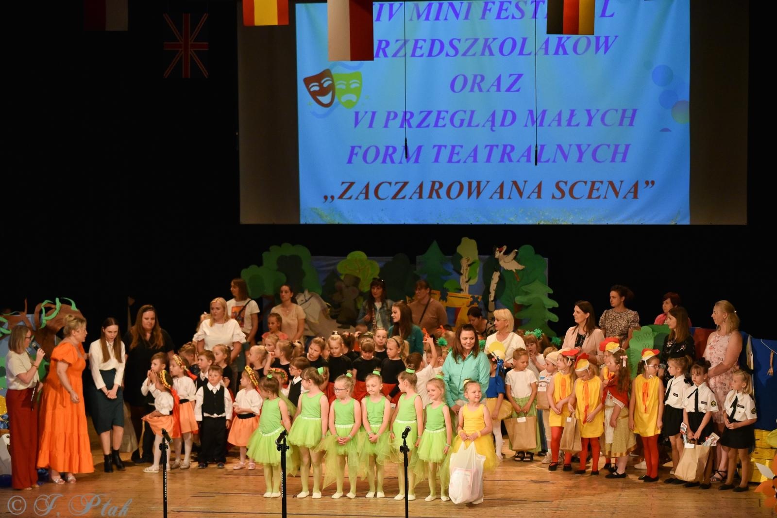 Zdjęcie w galerii na portalu naszraciborz.pl: Gala XIV Mini Festiwalu Przedszkolaków [FOTO i WIDEO] wiadomości z regionu