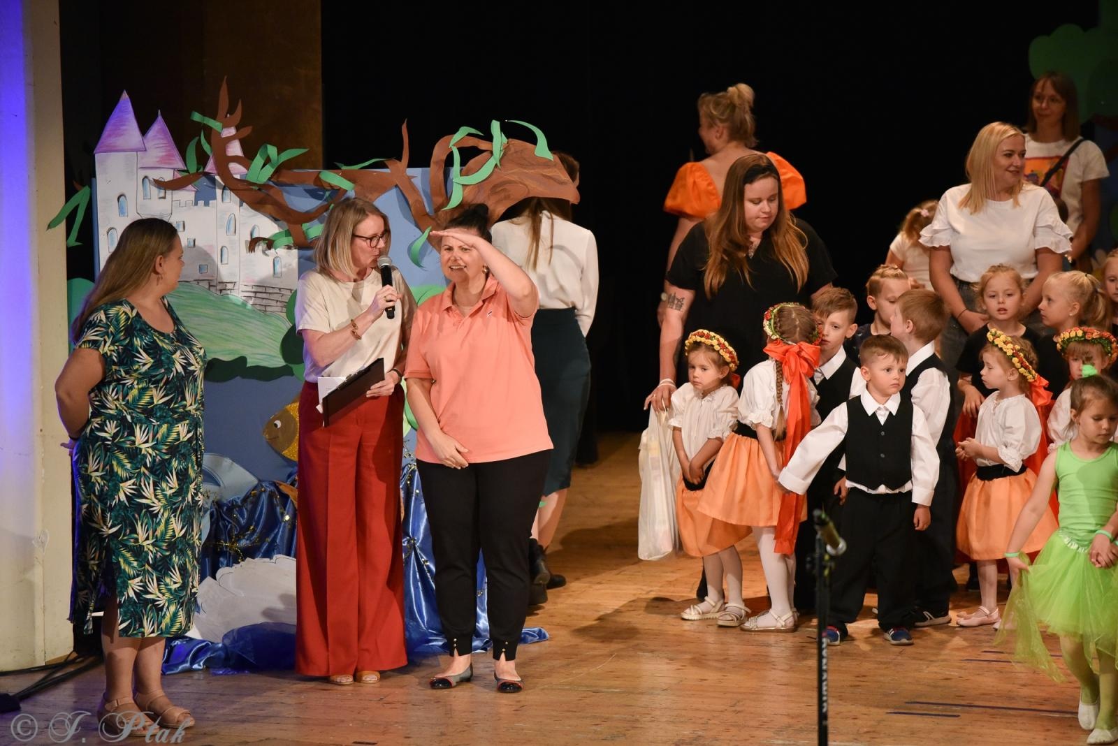 Zdjęcie w galerii na portalu naszraciborz.pl: Gala XIV Mini Festiwalu Przedszkolaków [FOTO i WIDEO] wiadomości z regionu