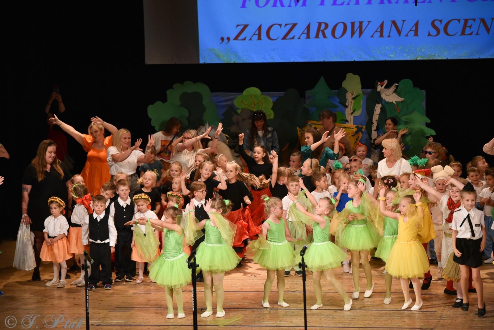 Zdjęcie w galerii na portalu naszraciborz.pl: Gala XIV Mini Festiwalu Przedszkolaków [FOTO i WIDEO] wiadomości z regionu