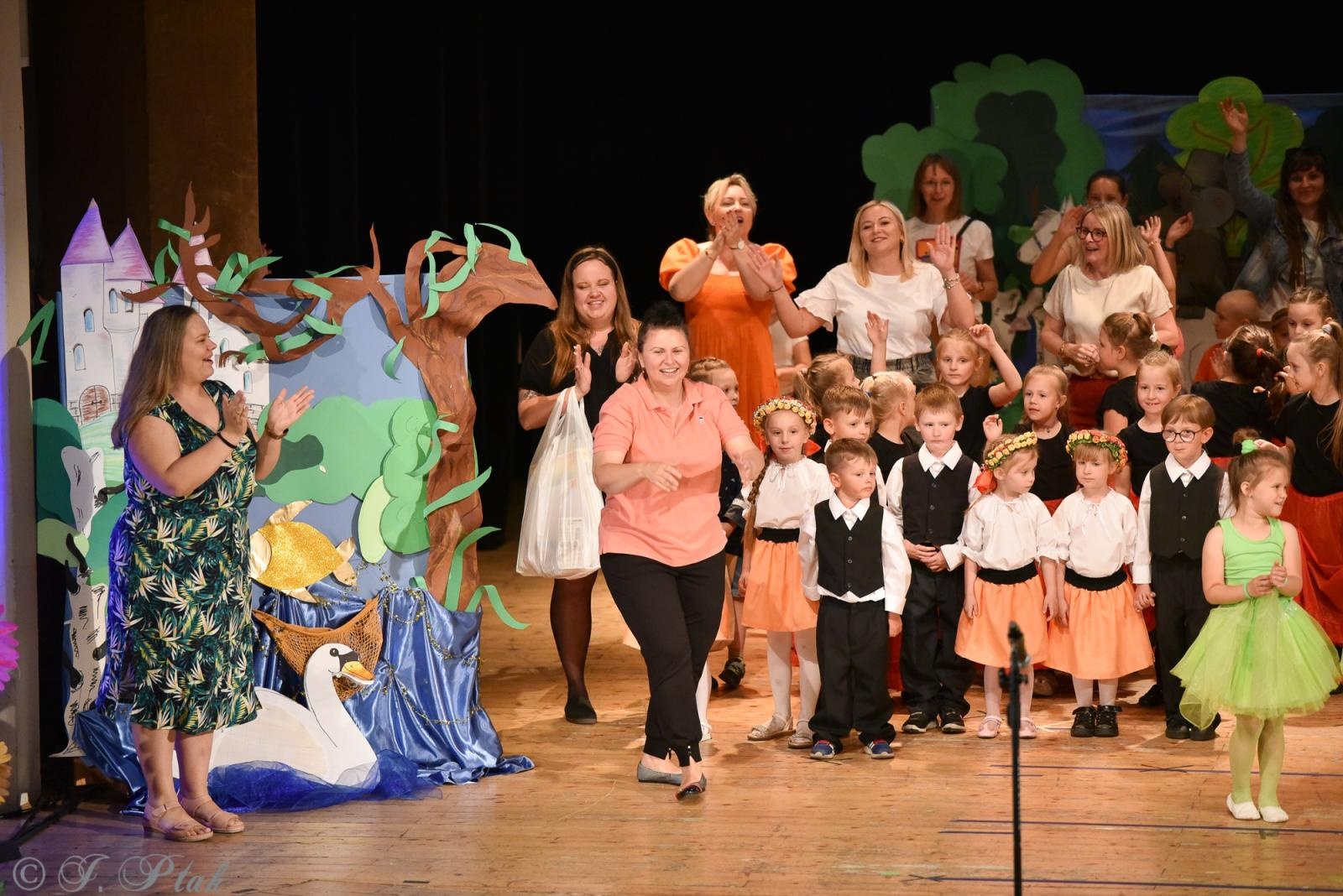 Zdjęcie w galerii na portalu naszraciborz.pl: Gala XIV Mini Festiwalu Przedszkolaków [FOTO i WIDEO] wiadomości z regionu