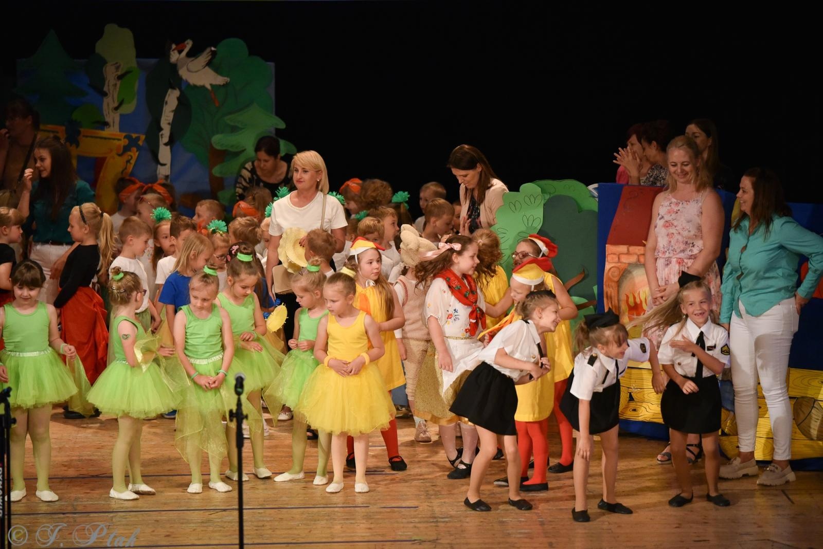 Zdjęcie w galerii na portalu naszraciborz.pl: Gala XIV Mini Festiwalu Przedszkolaków [FOTO i WIDEO] wiadomości z regionu