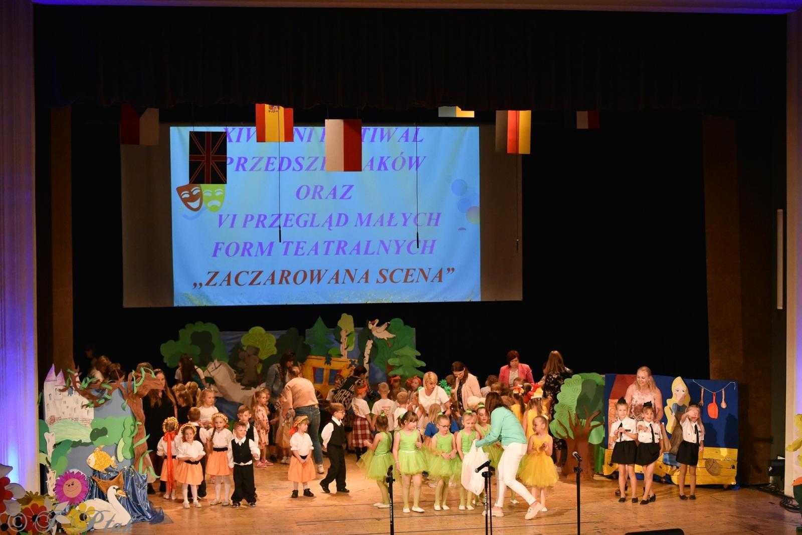 Zdjęcie w galerii na portalu naszraciborz.pl: Gala XIV Mini Festiwalu Przedszkolaków [FOTO i WIDEO] wiadomości z regionu