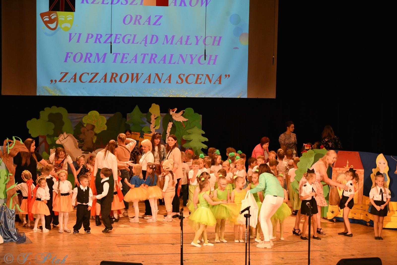 Zdjęcie w galerii na portalu naszraciborz.pl: Gala XIV Mini Festiwalu Przedszkolaków [FOTO i WIDEO] wiadomości z regionu