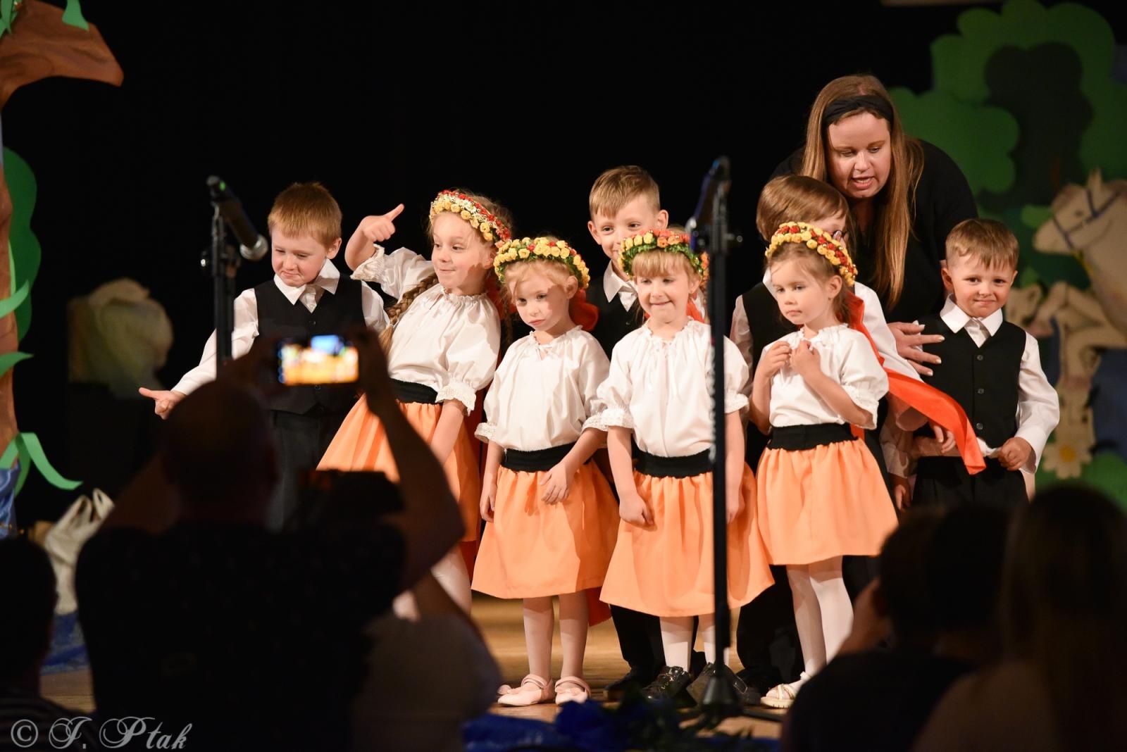 Zdjęcie w galerii na portalu naszraciborz.pl: Gala XIV Mini Festiwalu Przedszkolaków [FOTO i WIDEO] wiadomości z regionu